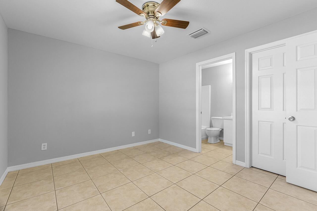 216 13th Vero Beach, FL 32962
