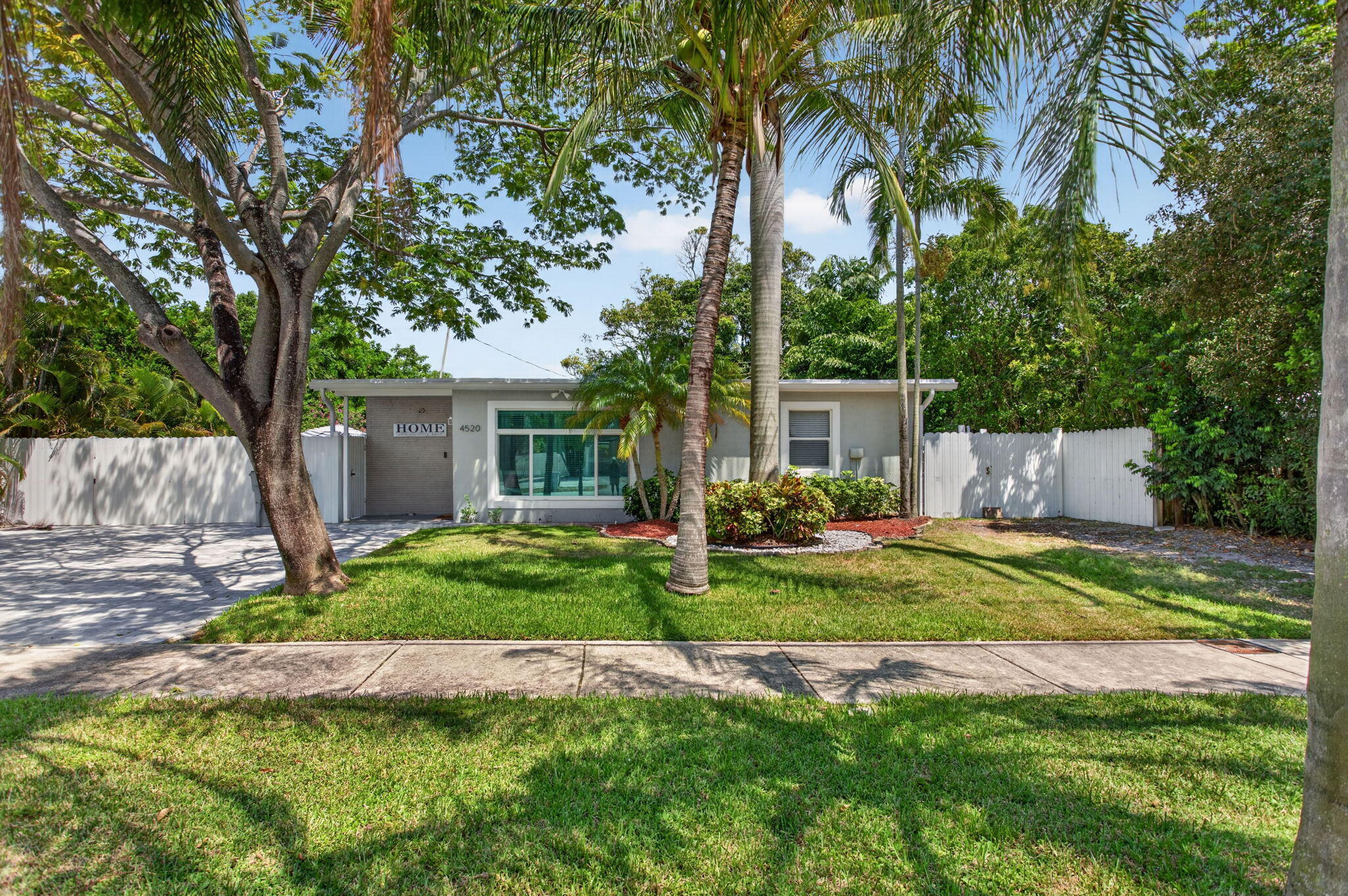 4520 NE 15th Ave