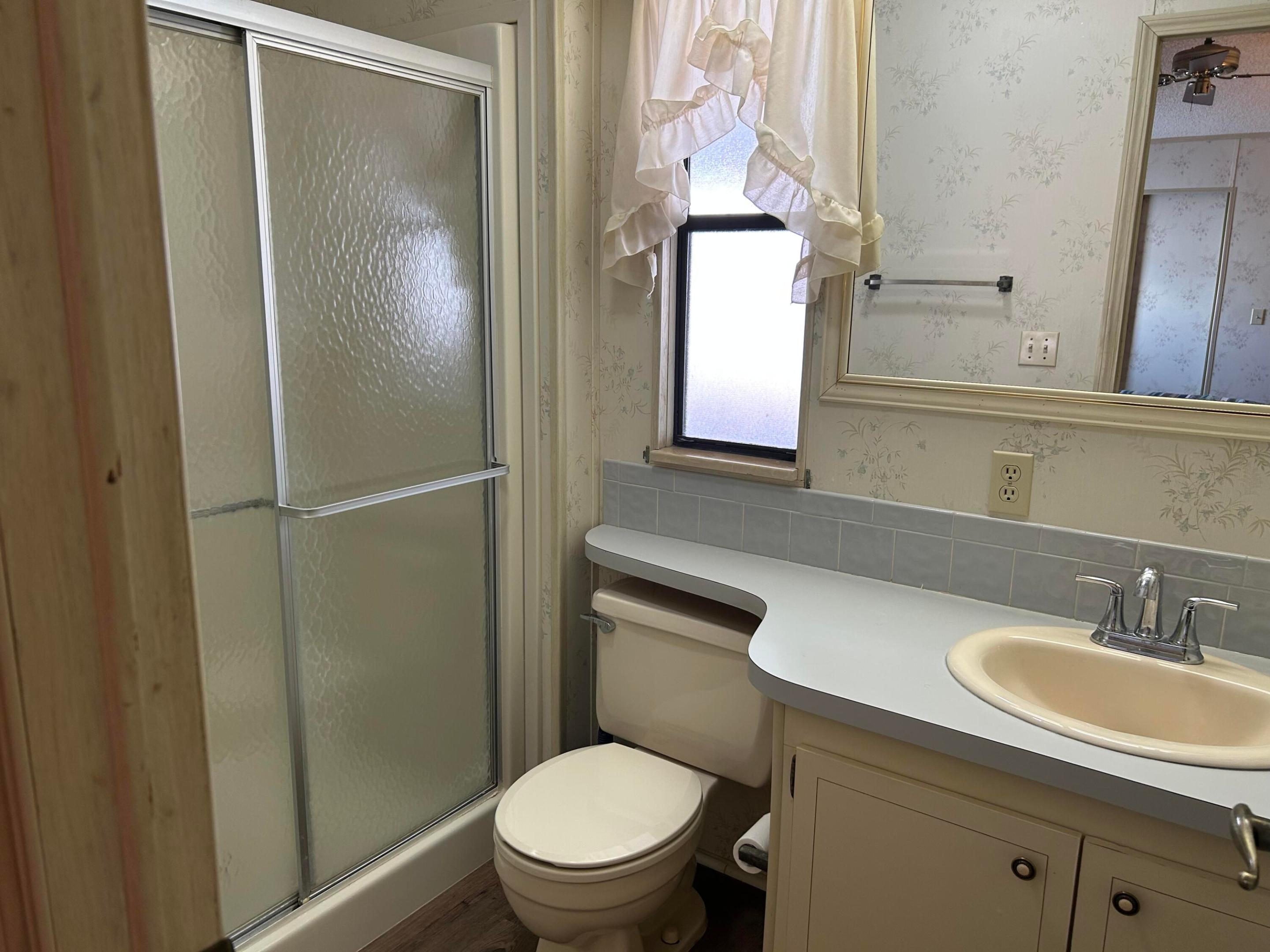 21541 NW 7th St Pembroke Pines, FL 33029