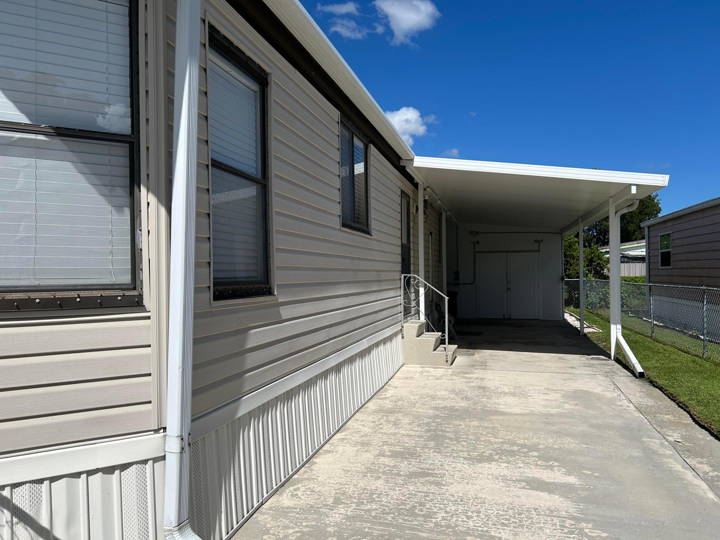 21541 NW 7th St Pembroke Pines, FL 33029