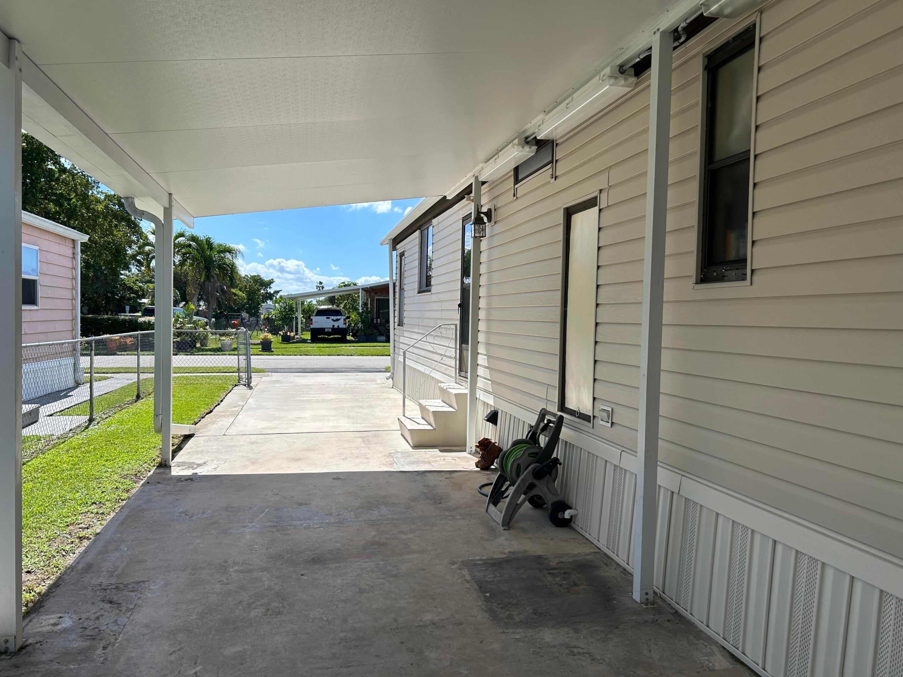 21541 NW 7th St Pembroke Pines, FL 33029