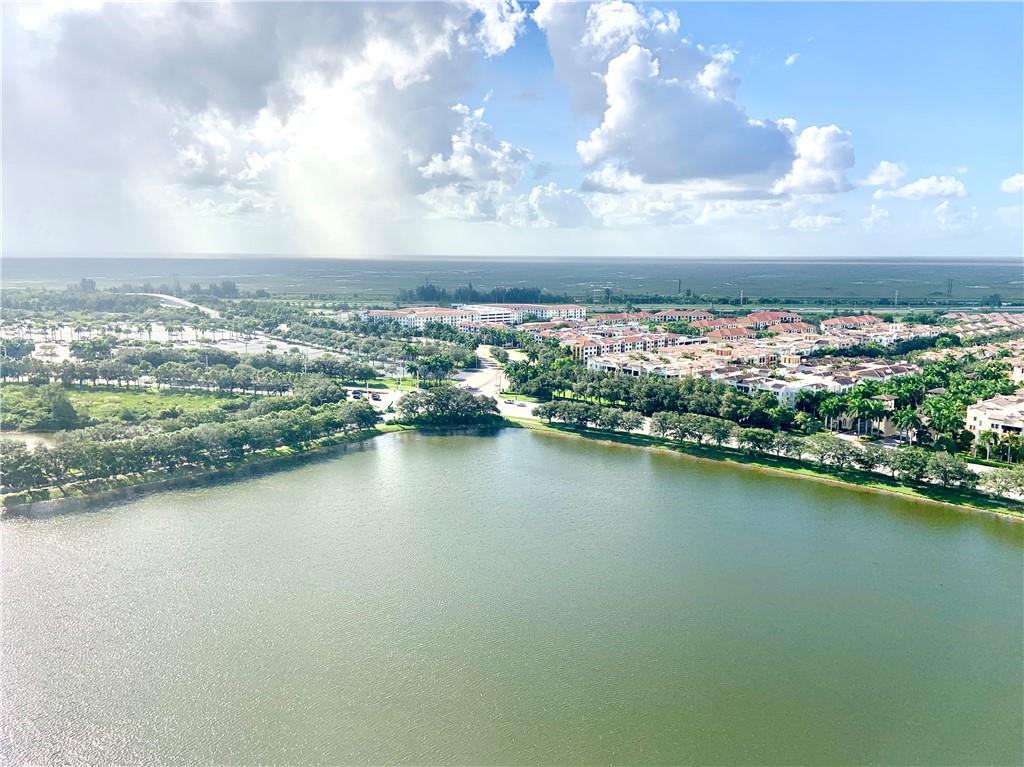 2641 N Flamingo Rd #2705 N Sunrise, FL 33323