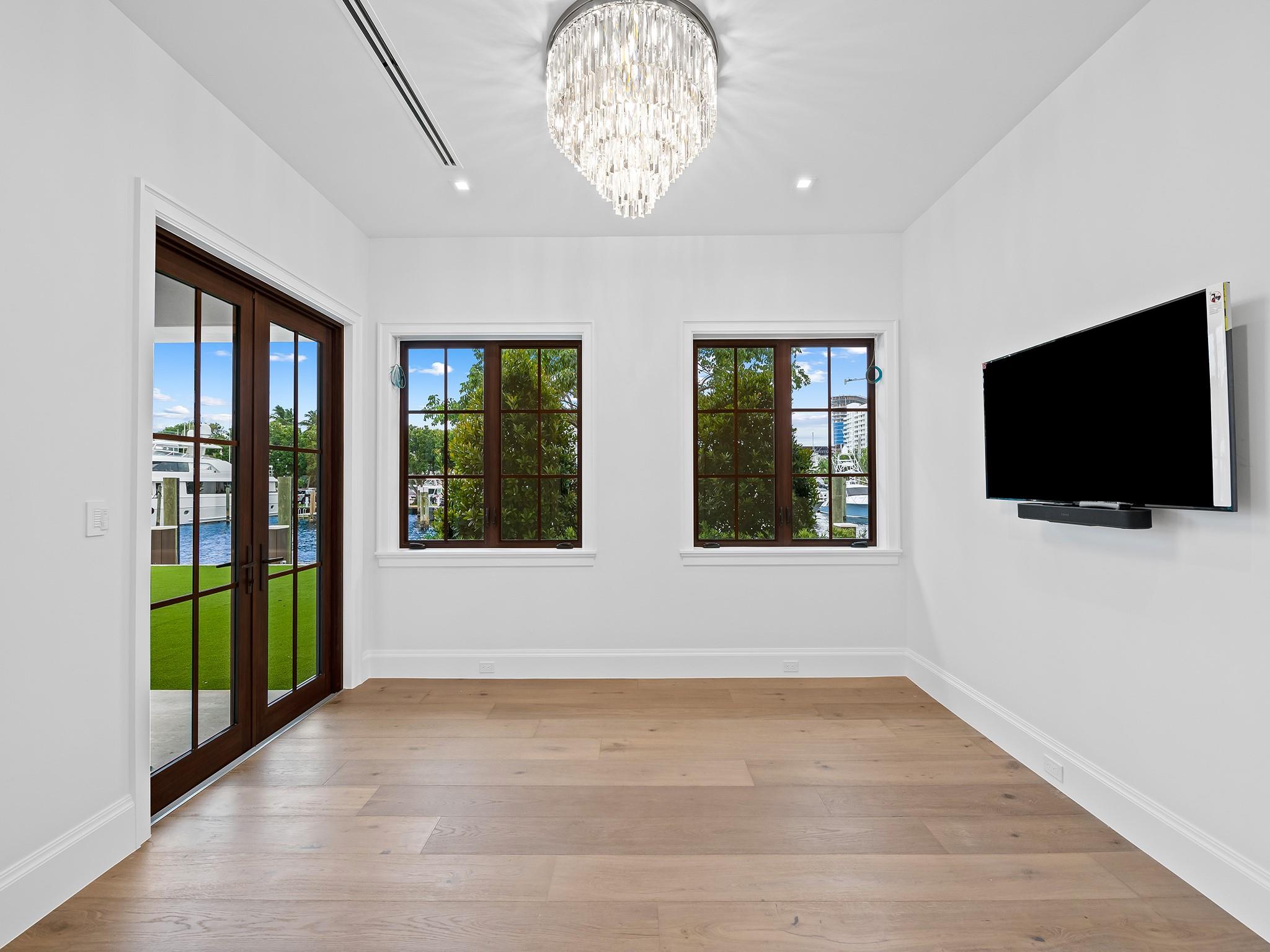 1812 SE 14th St Fort Lauderdale, FL 33316