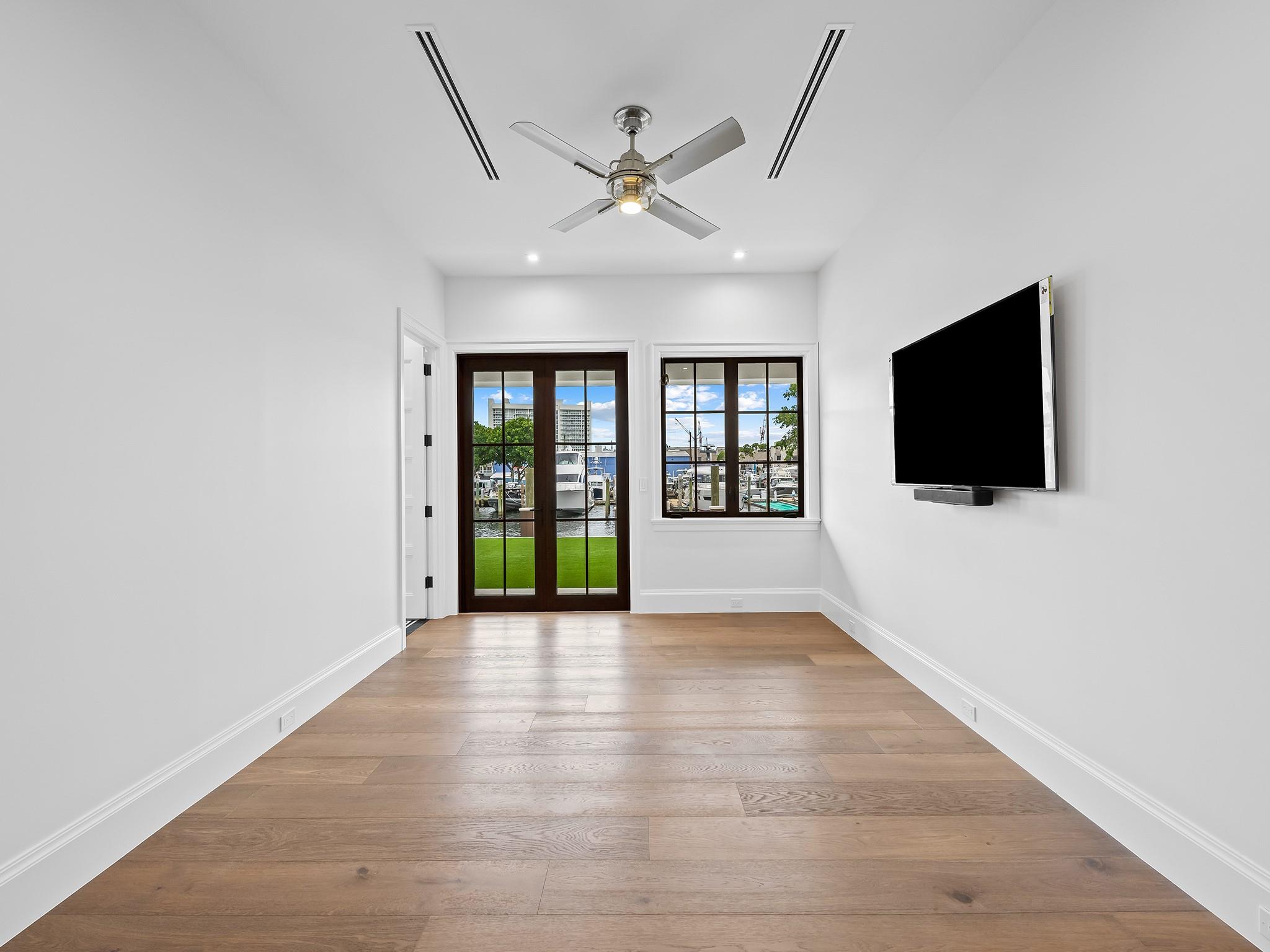 1812 SE 14th St Fort Lauderdale, FL 33316