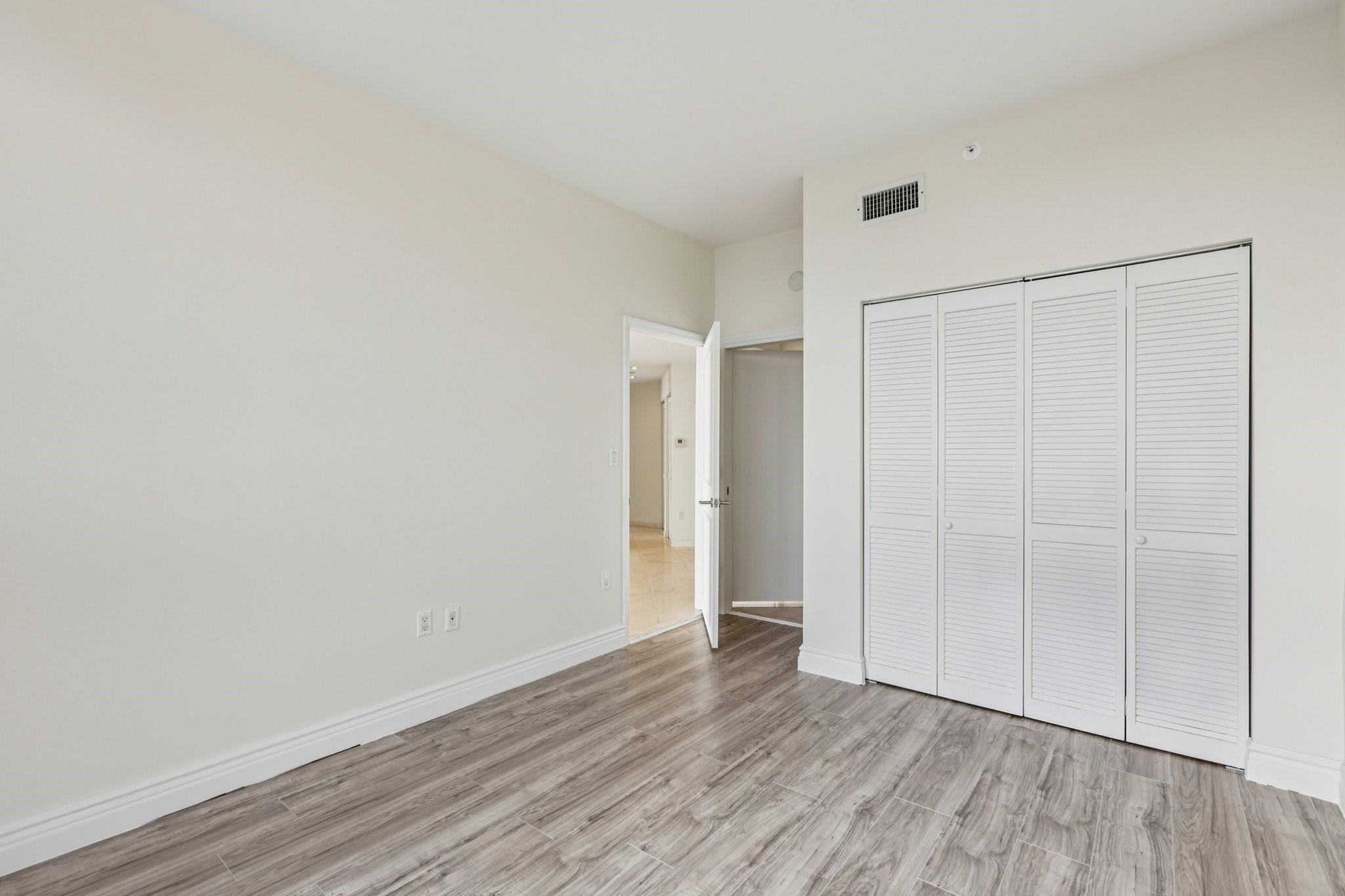 7330 Ocean Ter #LPH-C,Miami Beach, FL 33141