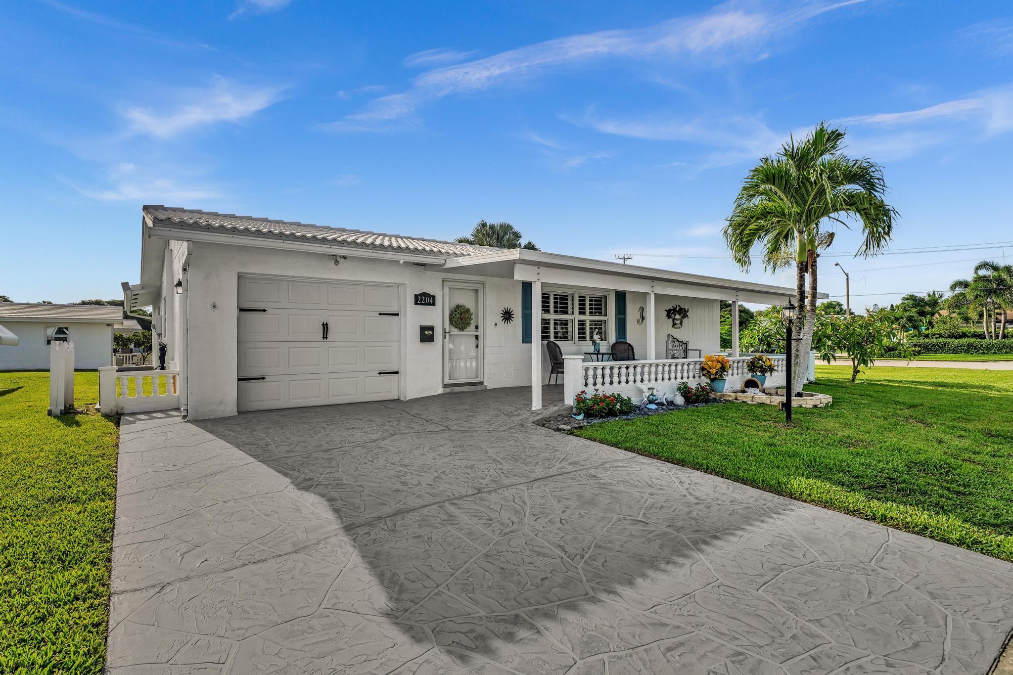 2204 Campanelli Blvd