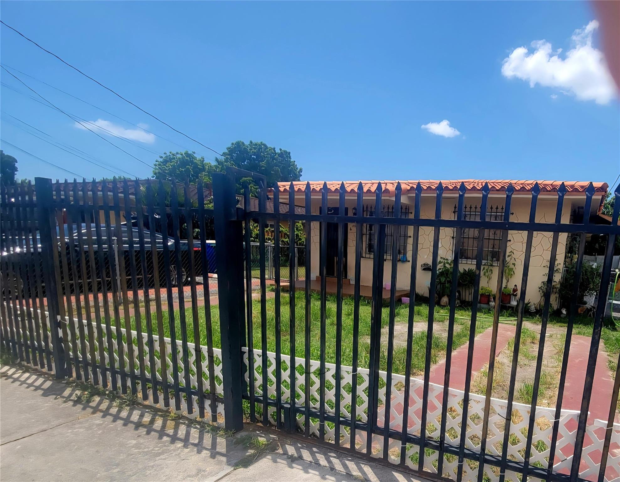 2364 NW 31st St