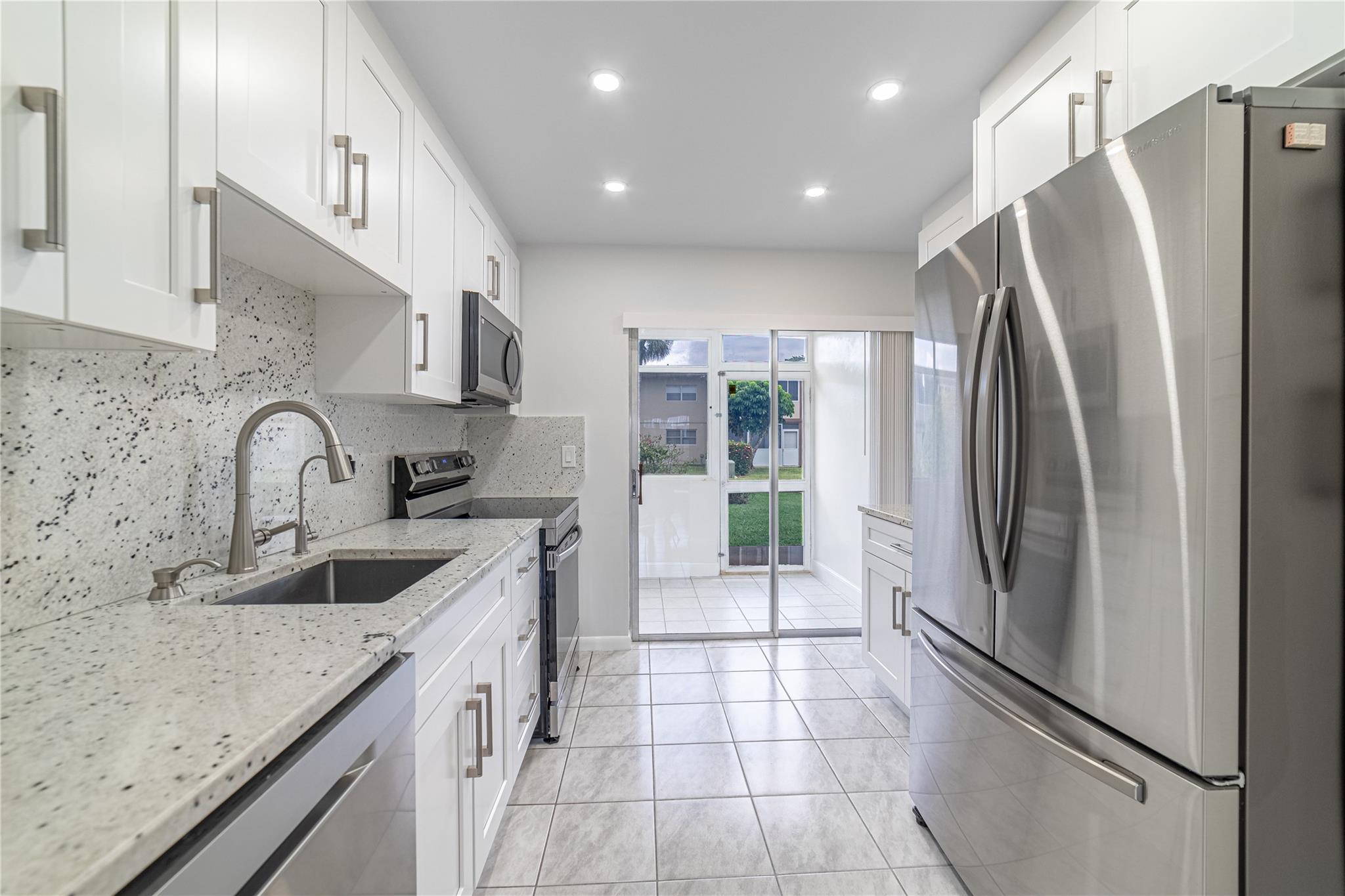 600 NW 80th Ave #105