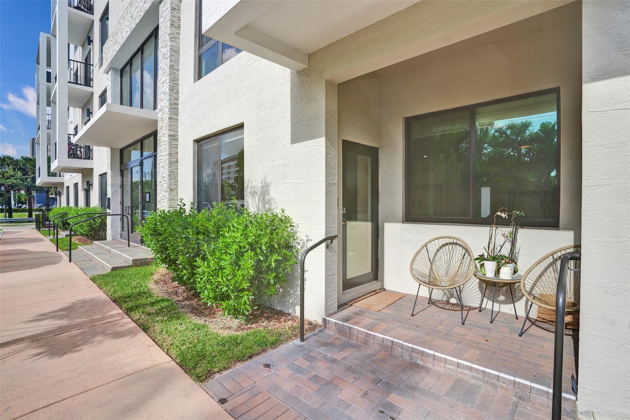 8001 NW 41st St #109 Miami, FL 33166