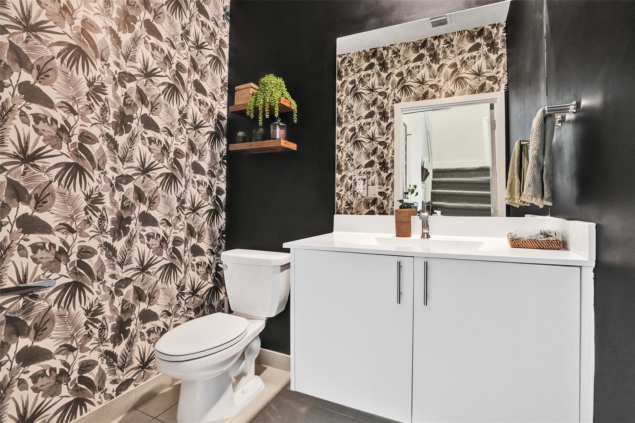 8001 NW 41st St #109 Miami, FL 33166