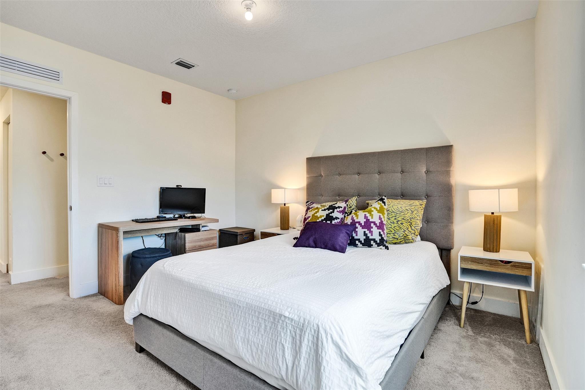 8001 NW 41st St #109 Miami, FL 33166