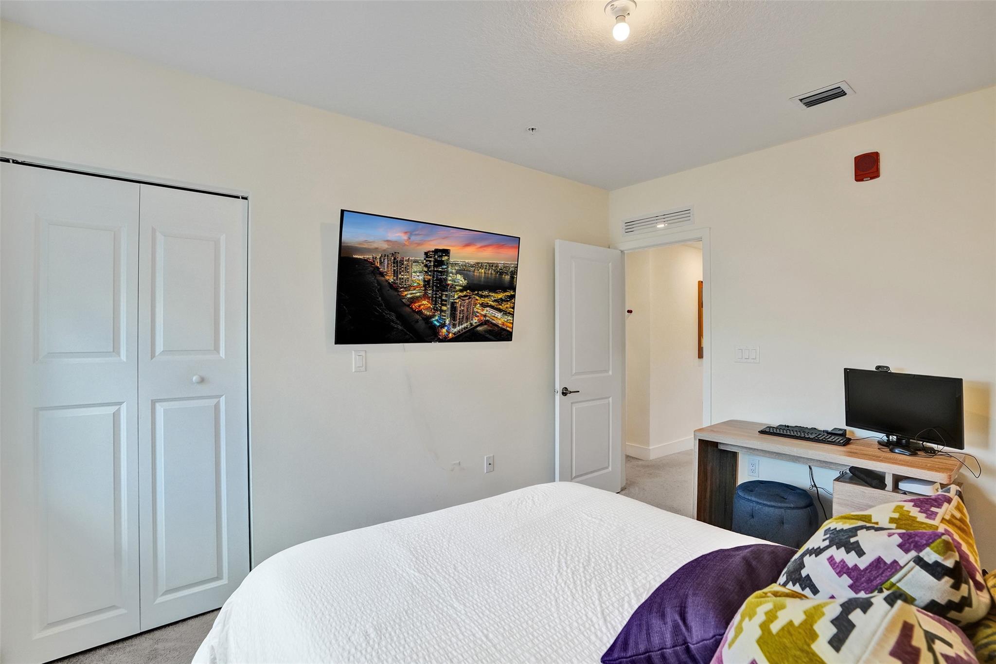 8001 NW 41st St #109 Miami, FL 33166