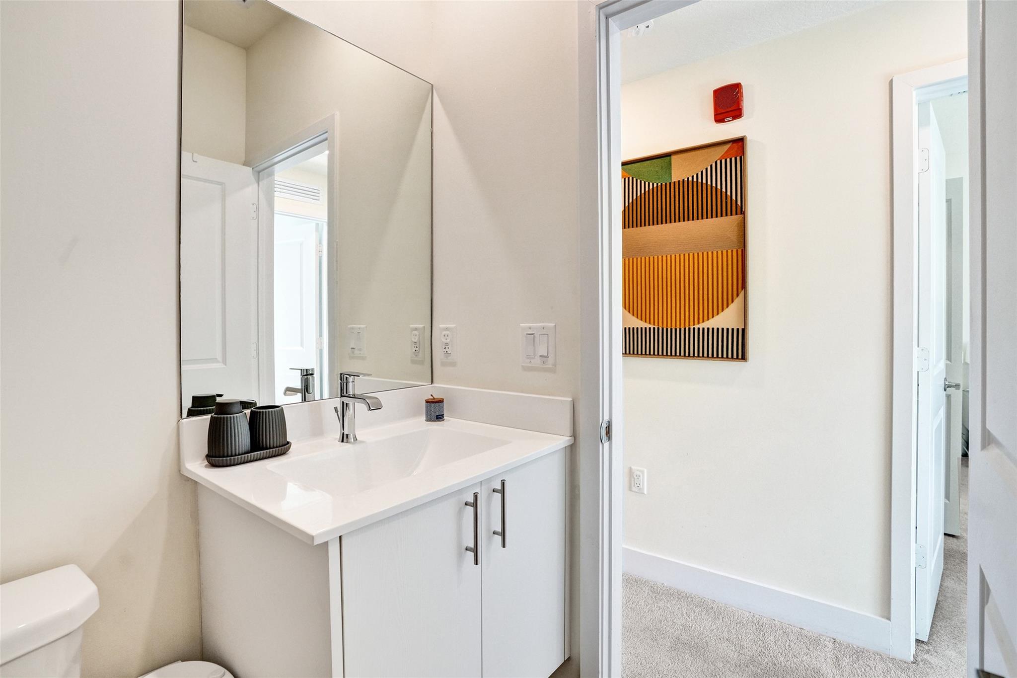 8001 NW 41st St #109 Miami, FL 33166