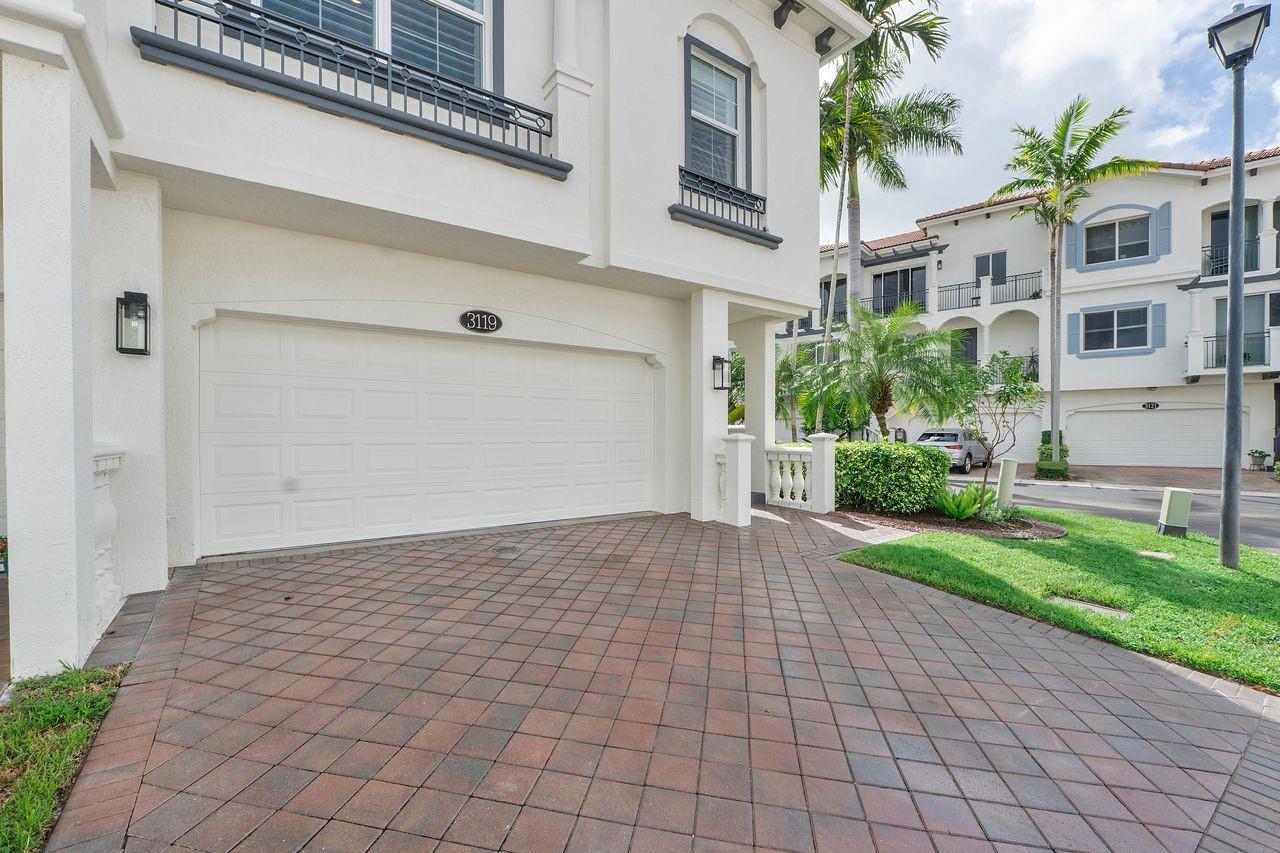 3119 Waterside Cir #3119