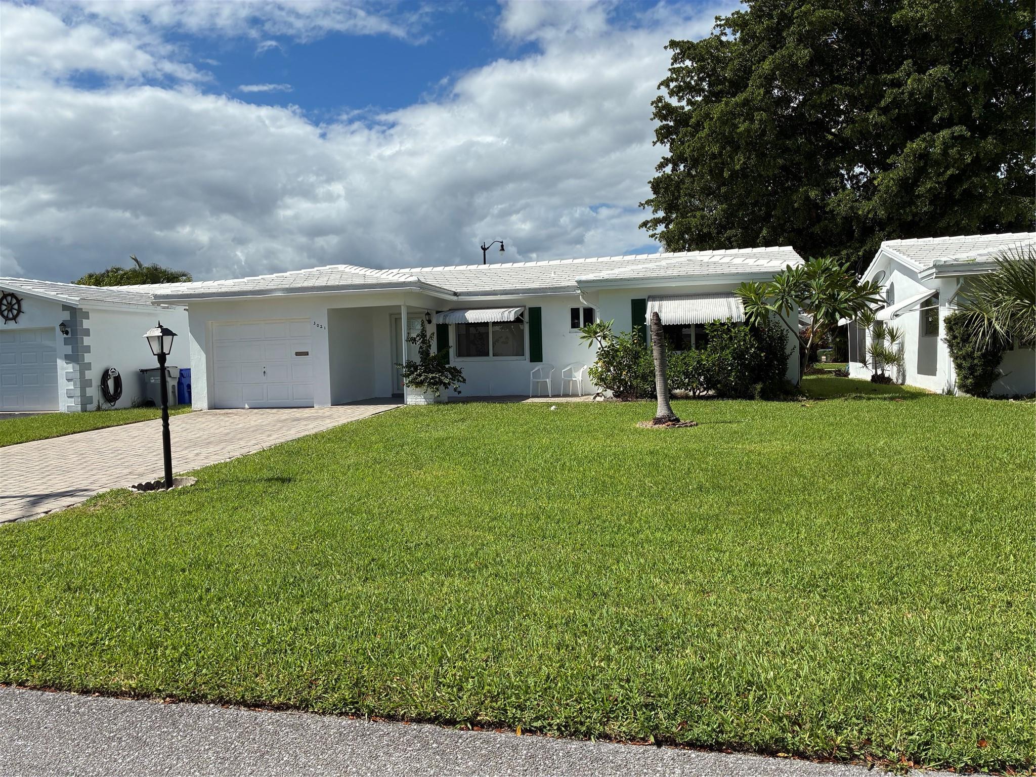 3021 E Golf Blvd