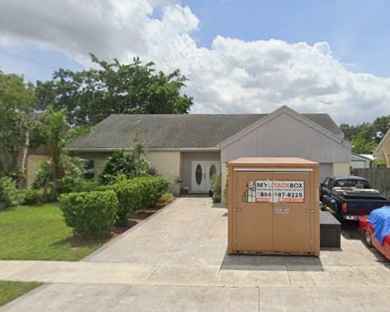 9240 S Cypress Cir