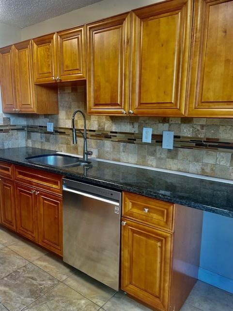 3590 Blue Lk Dr #101