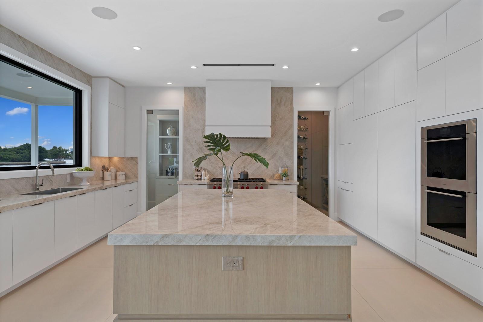 2010 Intracoastal Dr Fort Lauderdale, FL 33305