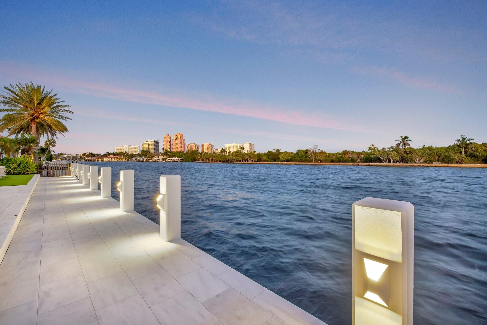 2010 Intracoastal Dr Fort Lauderdale, FL 33305