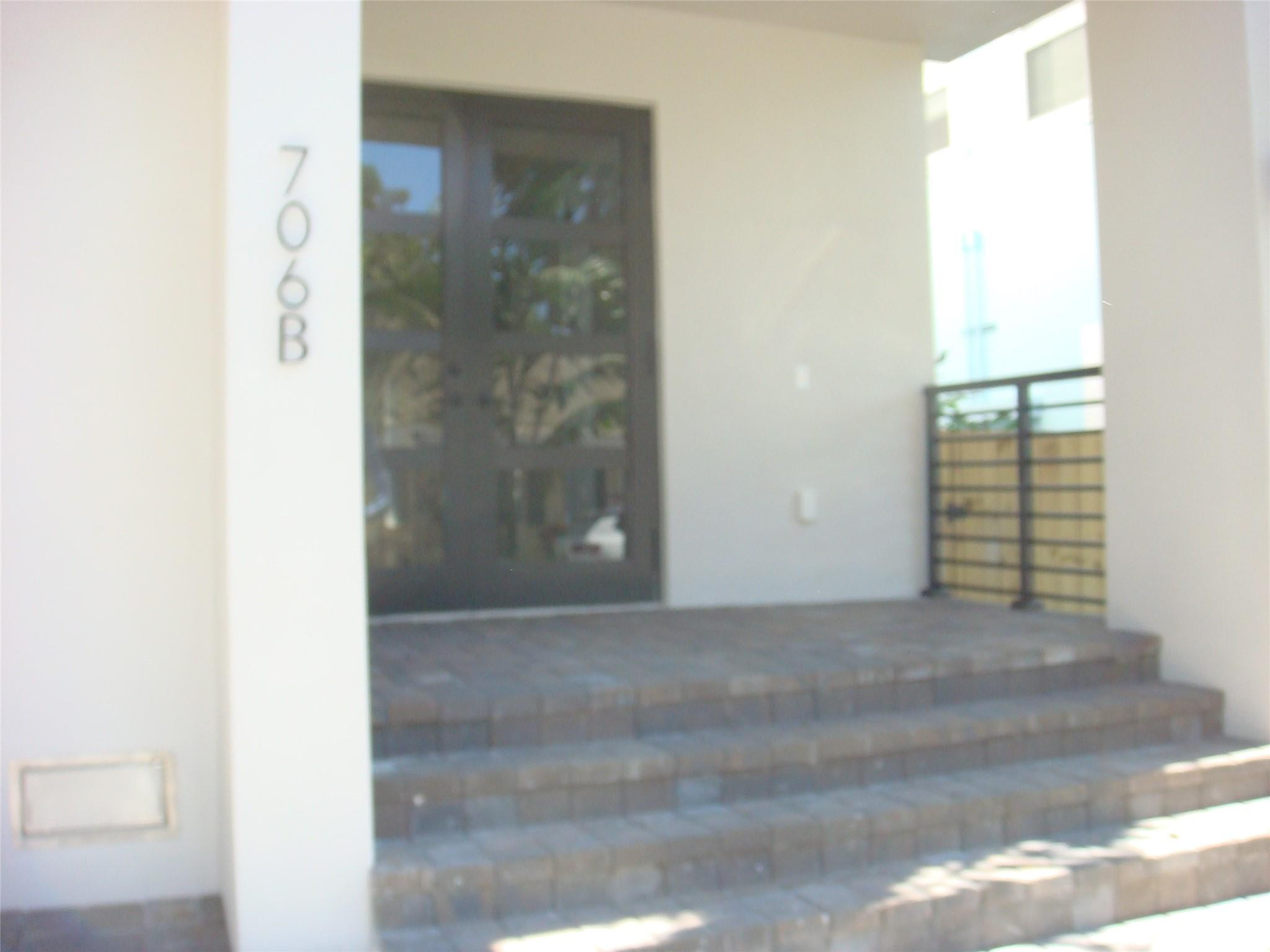 706 SW 9th Te #B Fort Lauderdale, FL 33315