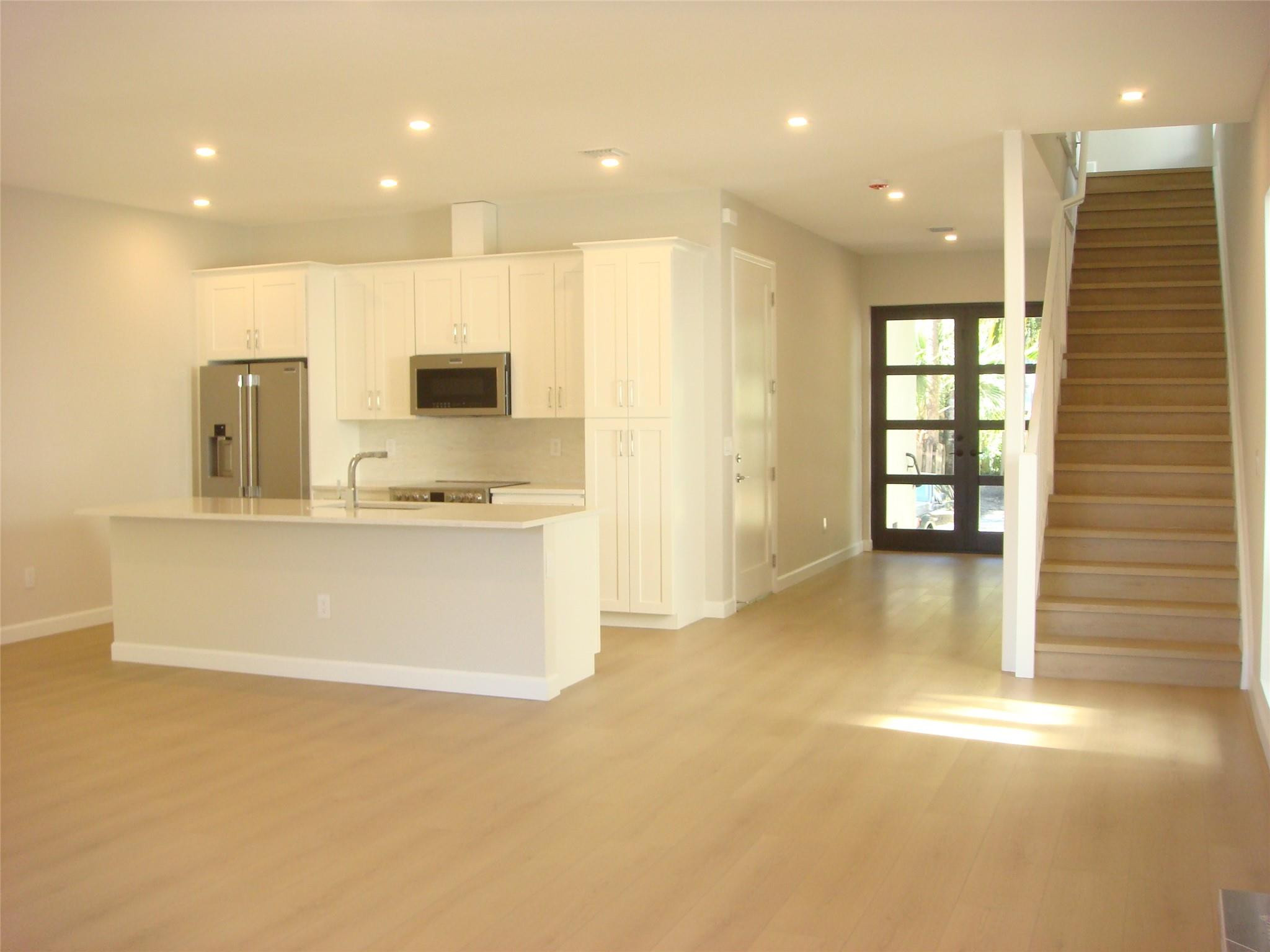 706 SW 9th Te #B Fort Lauderdale, FL 33315