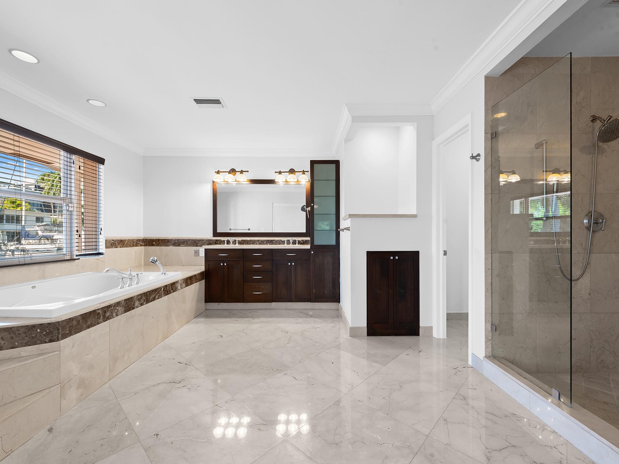 103 Fiesta Way Fort Lauderdale, FL 33301