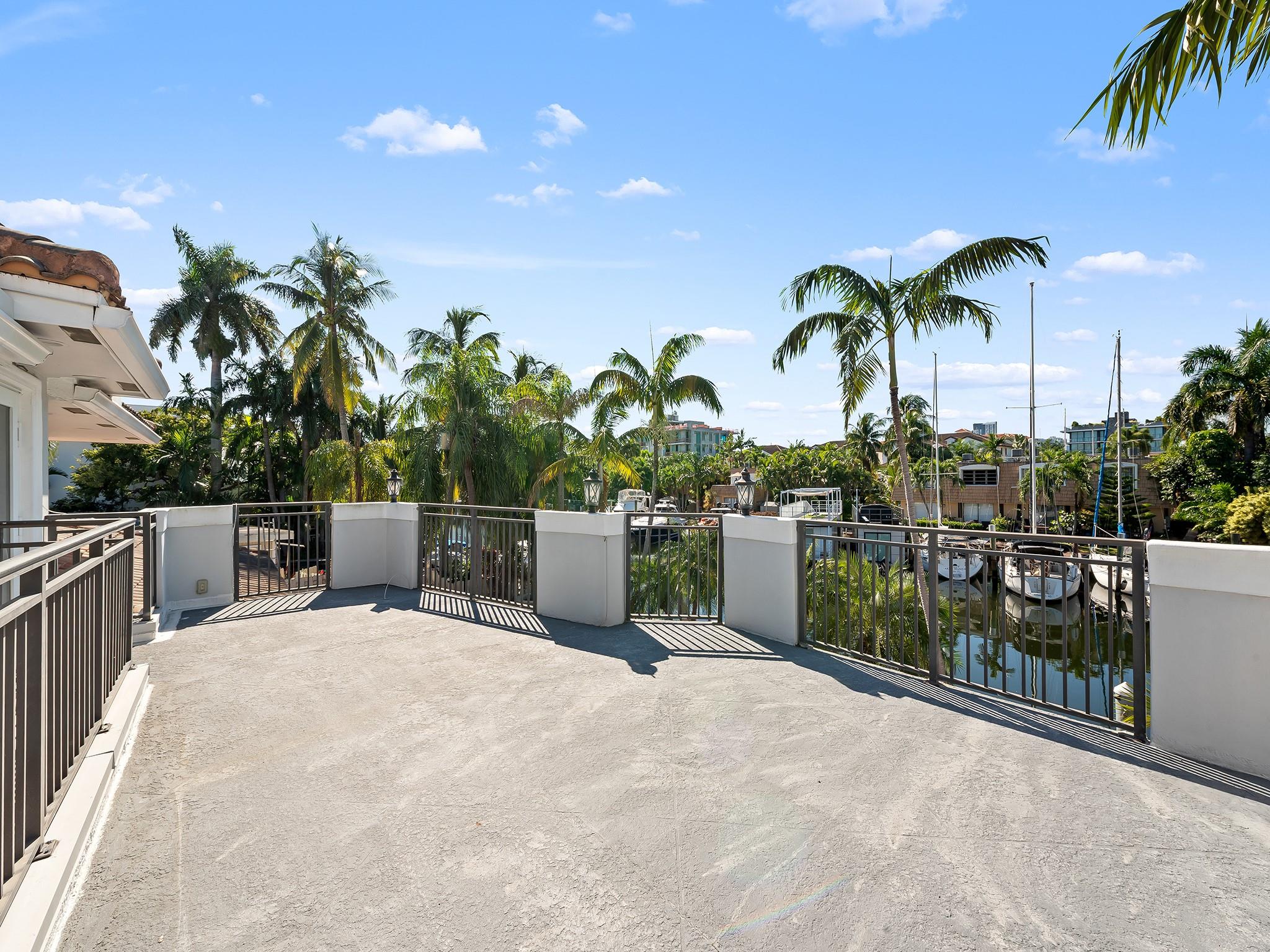 103 Fiesta Way Fort Lauderdale, FL 33301