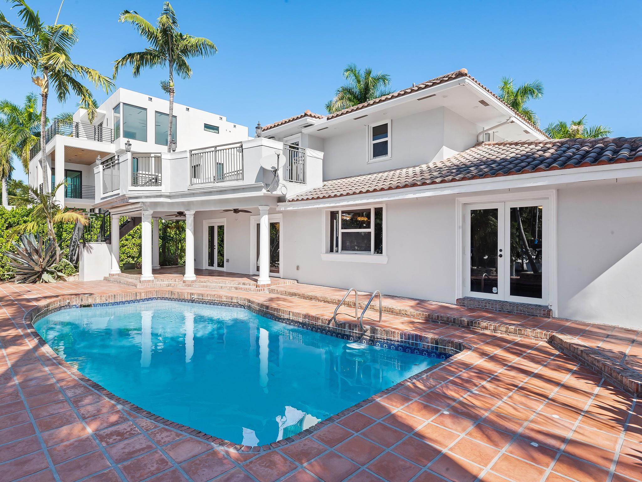 103 Fiesta Way Fort Lauderdale, FL 33301