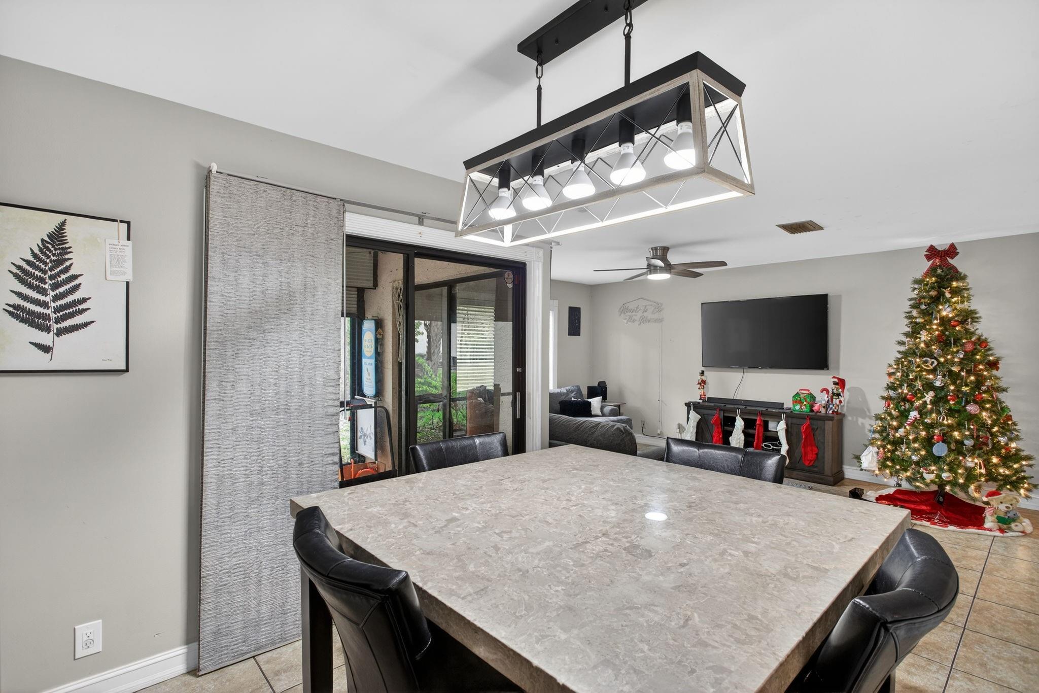 4400 NW 20th St #454 Coconut Creek, FL 33066