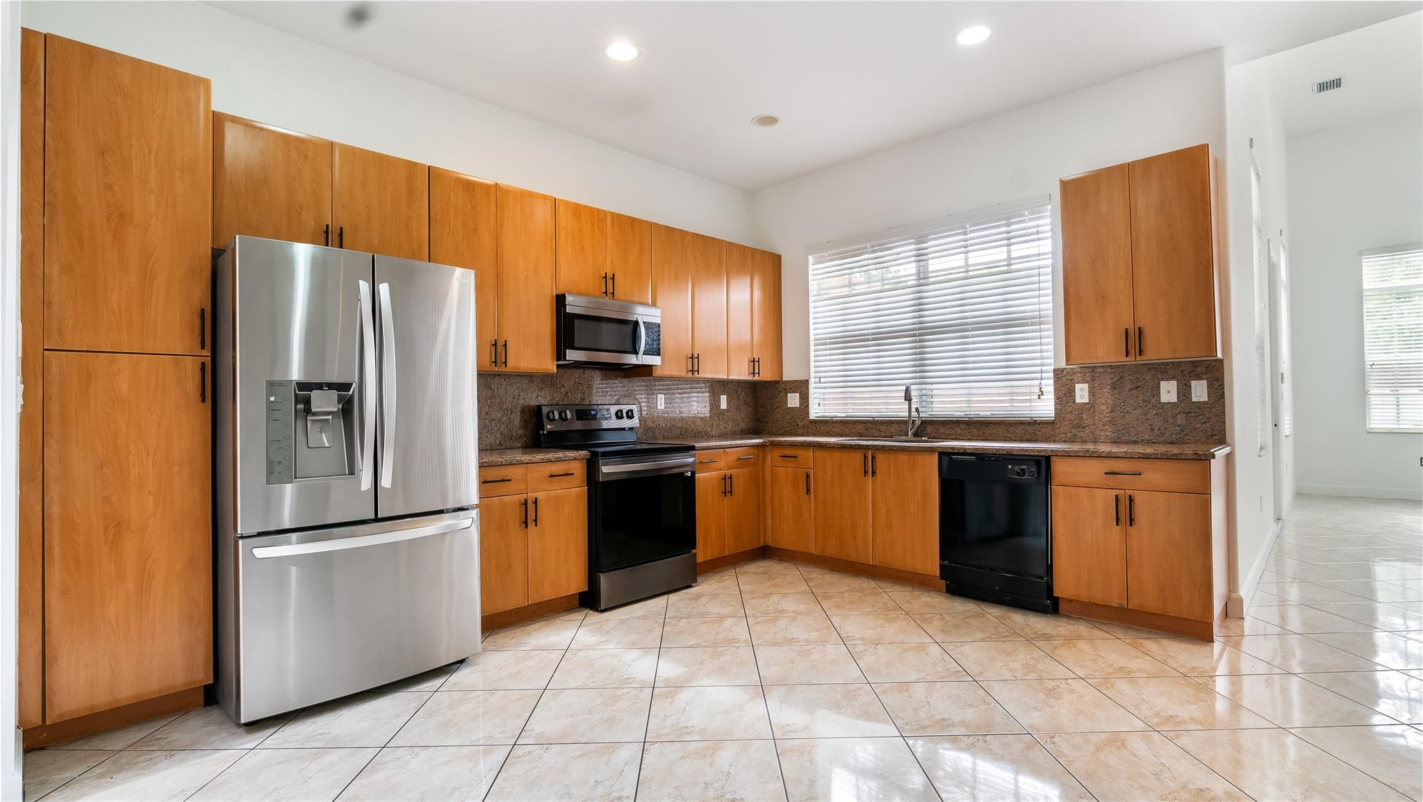 1061 SW 147th Pembroke Pines, FL 33027