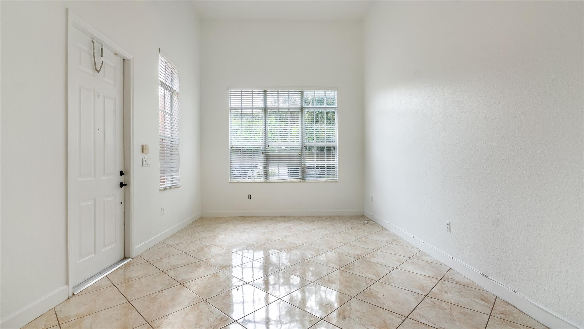 1061 SW 147th Pembroke Pines, FL 33027