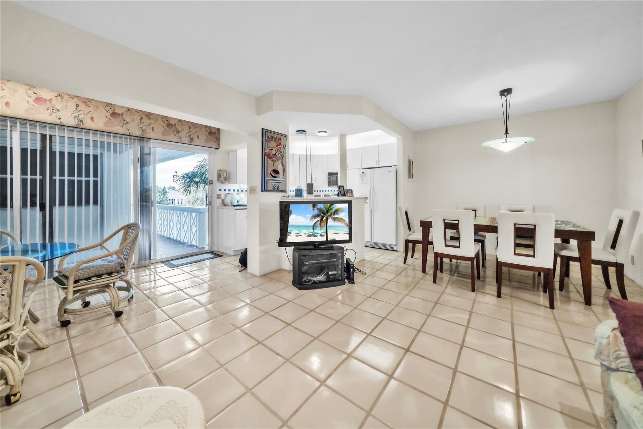 2400 S Ocean Dr #312(availableJan2)