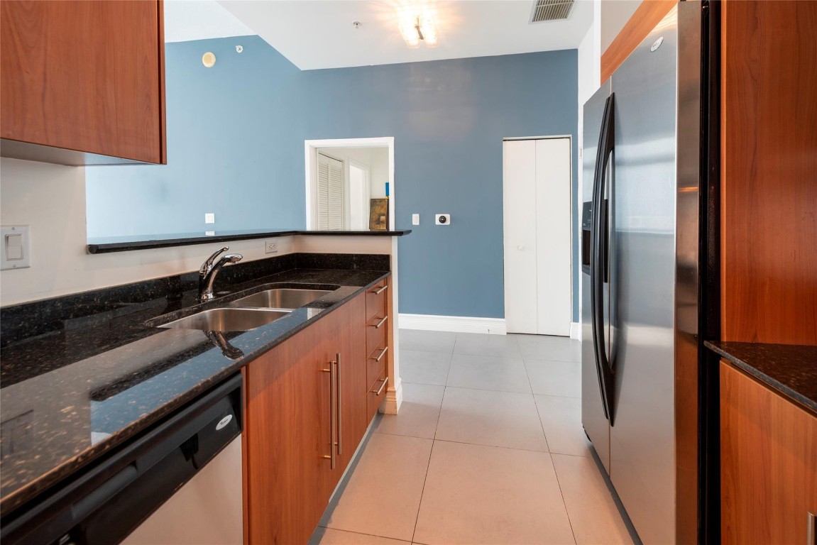 image One Miami West Condo10