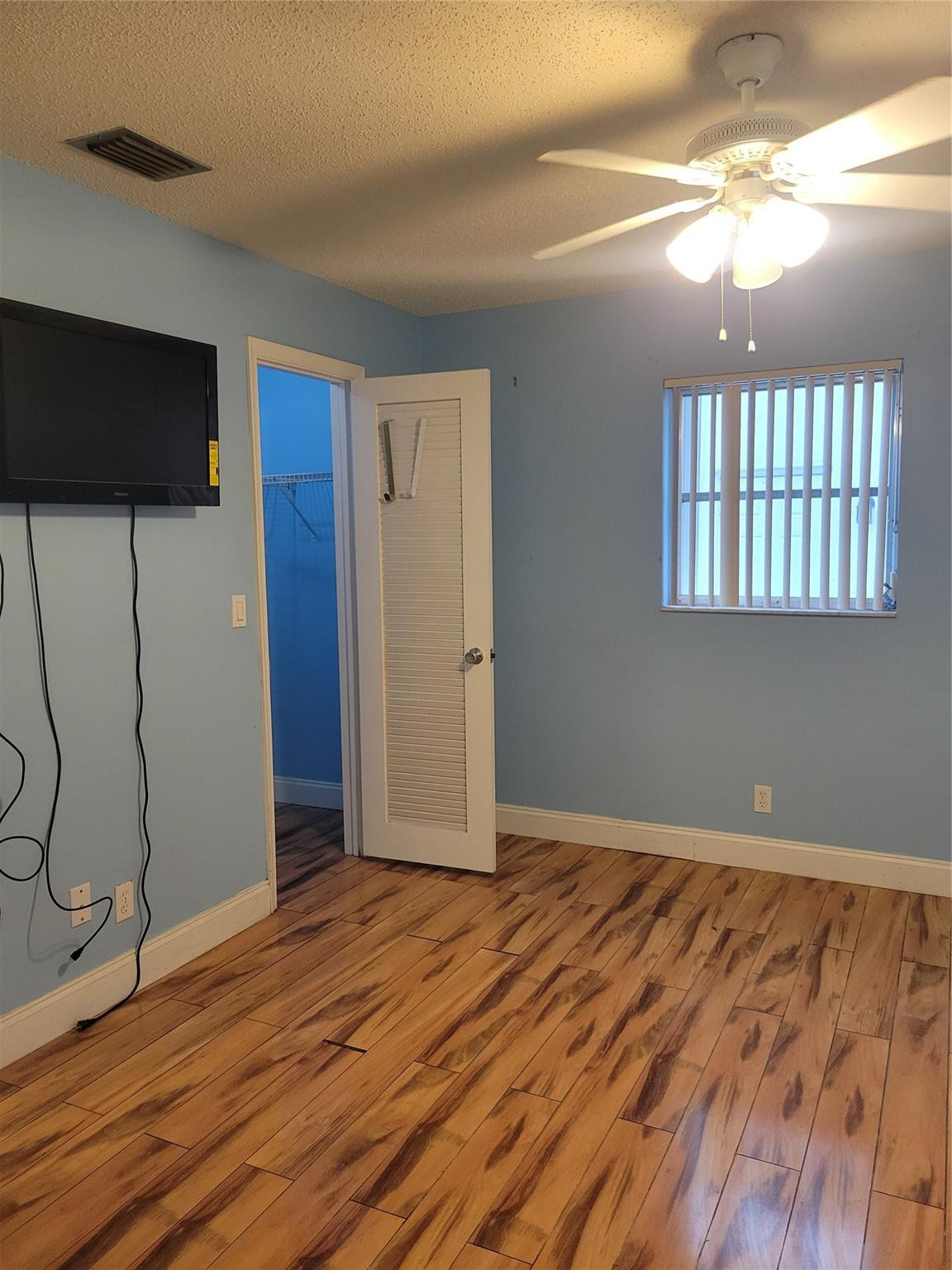 1170 NW 90th Plantation, FL 33322