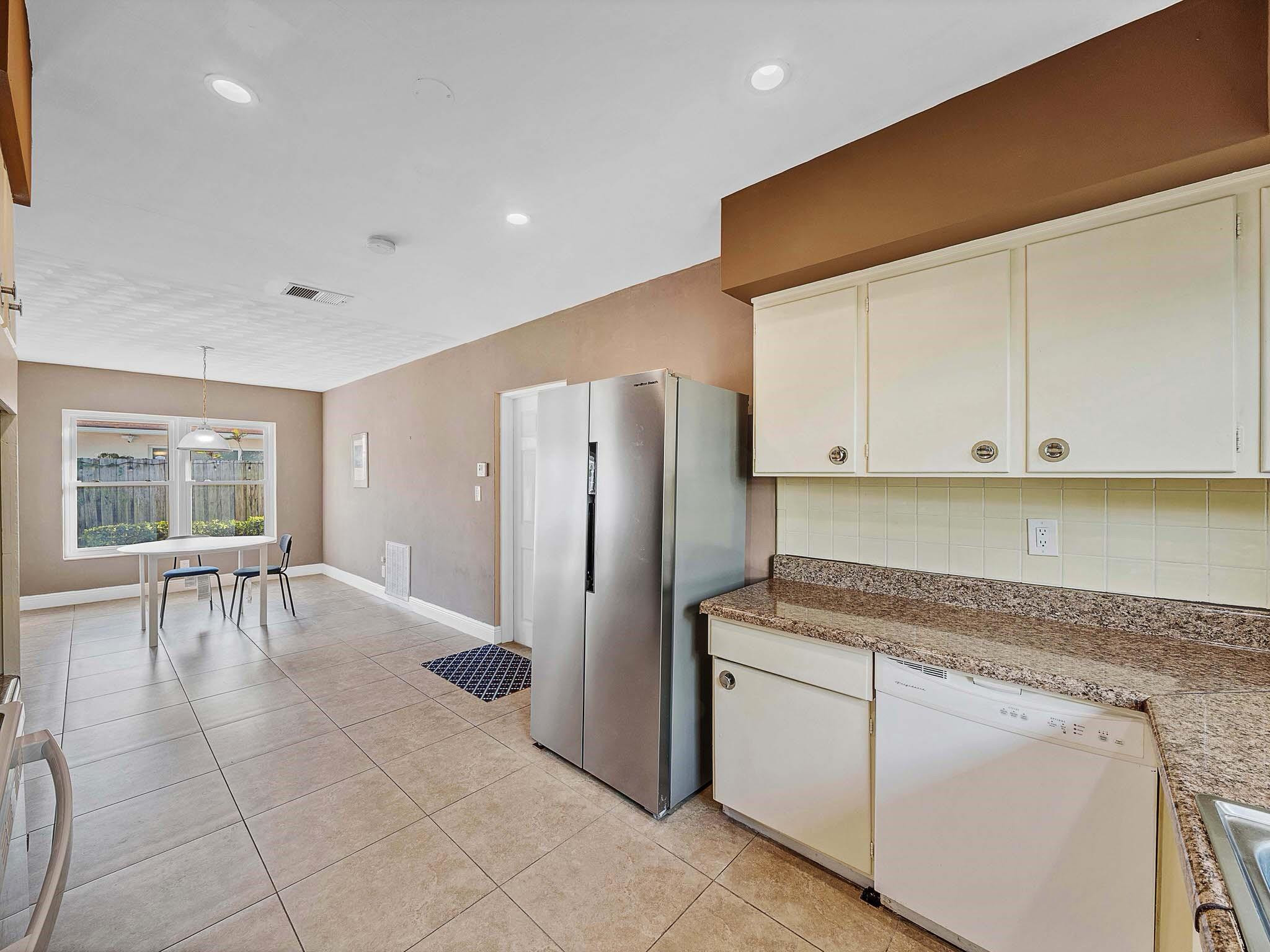 2750 SE 3rd Pompano Beach, FL 33062