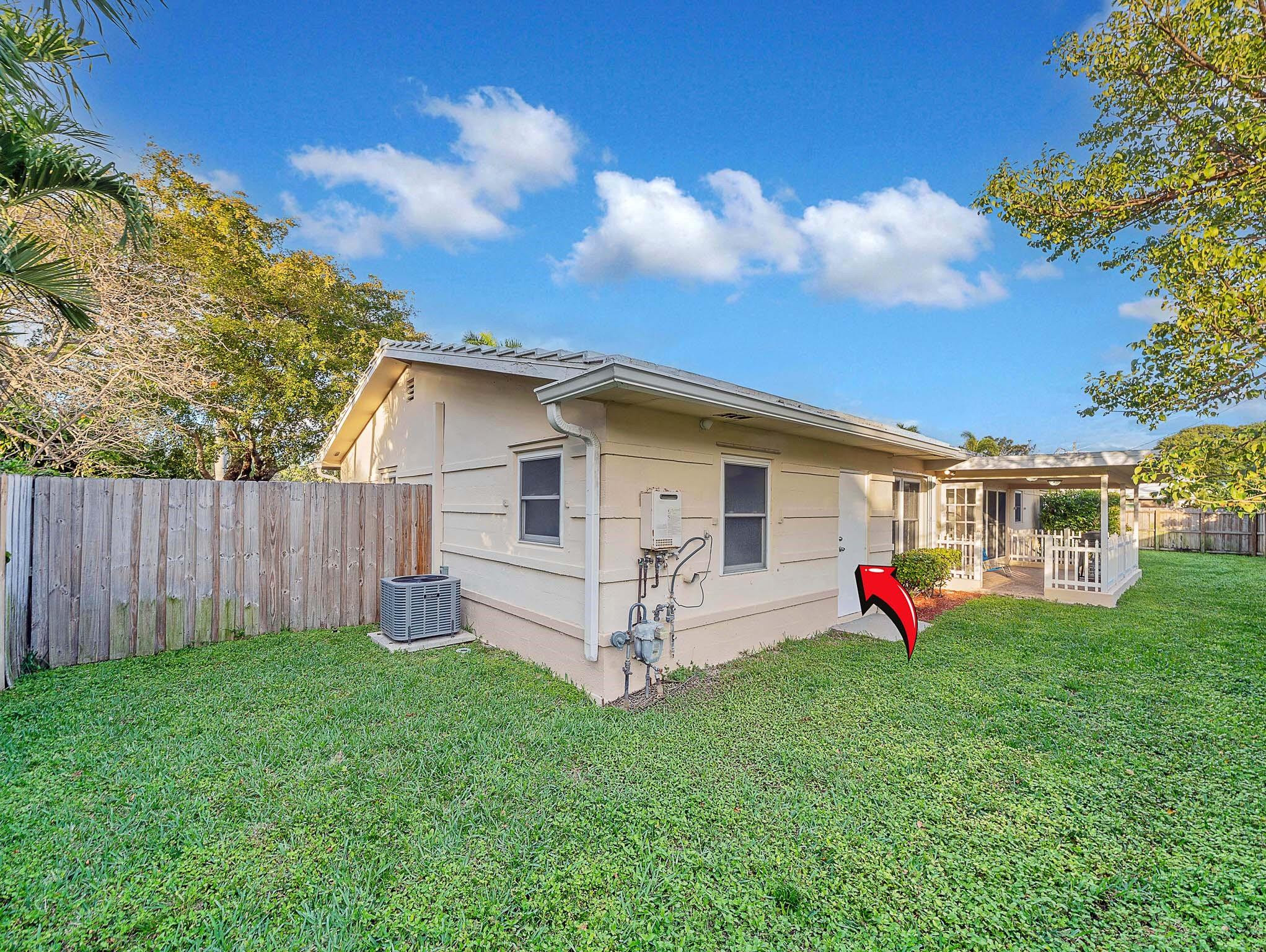 2750 SE 3rd Pompano Beach, FL 33062