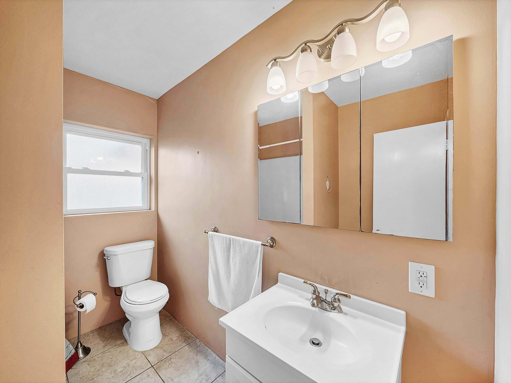 2750 SE 3rd Pompano Beach, FL 33062