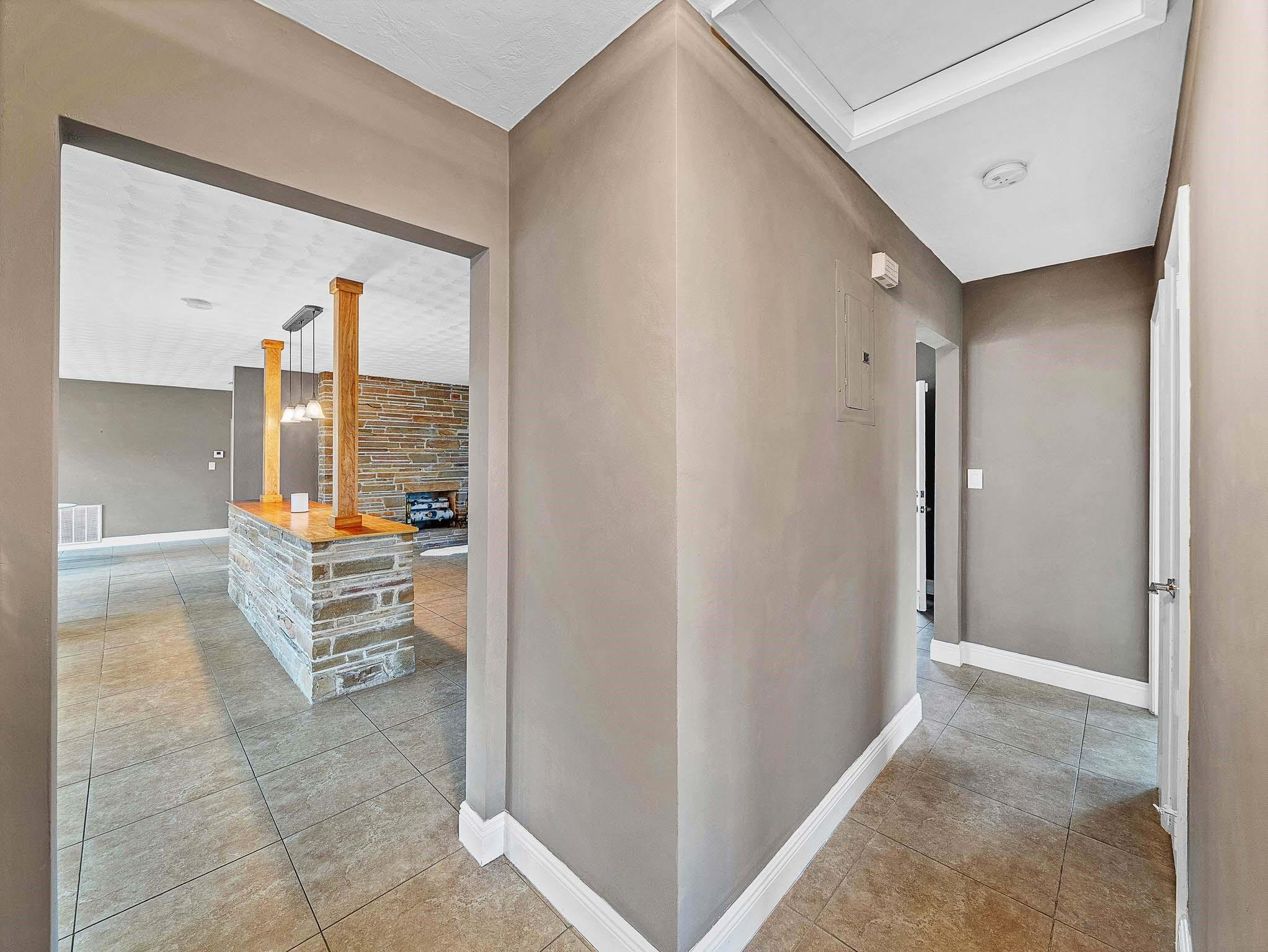 2750 SE 3rd Pompano Beach, FL 33062