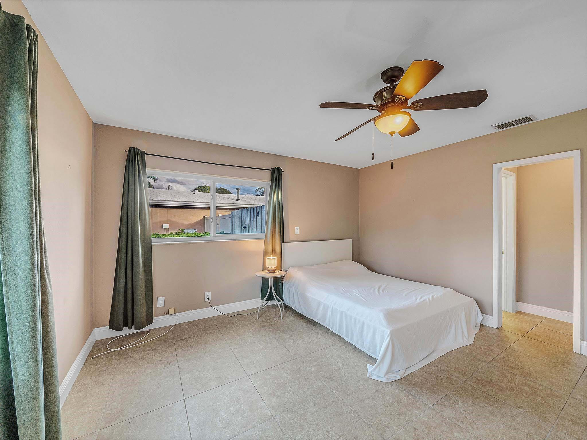 2750 SE 3rd Pompano Beach, FL 33062