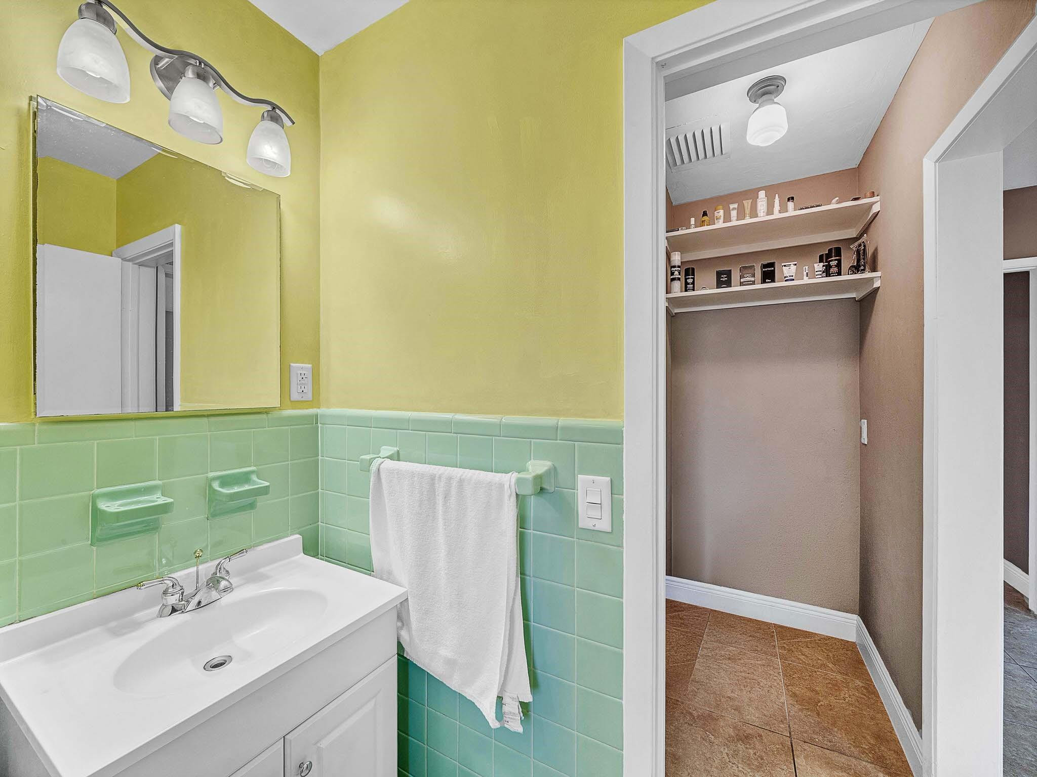 2750 SE 3rd Pompano Beach, FL 33062