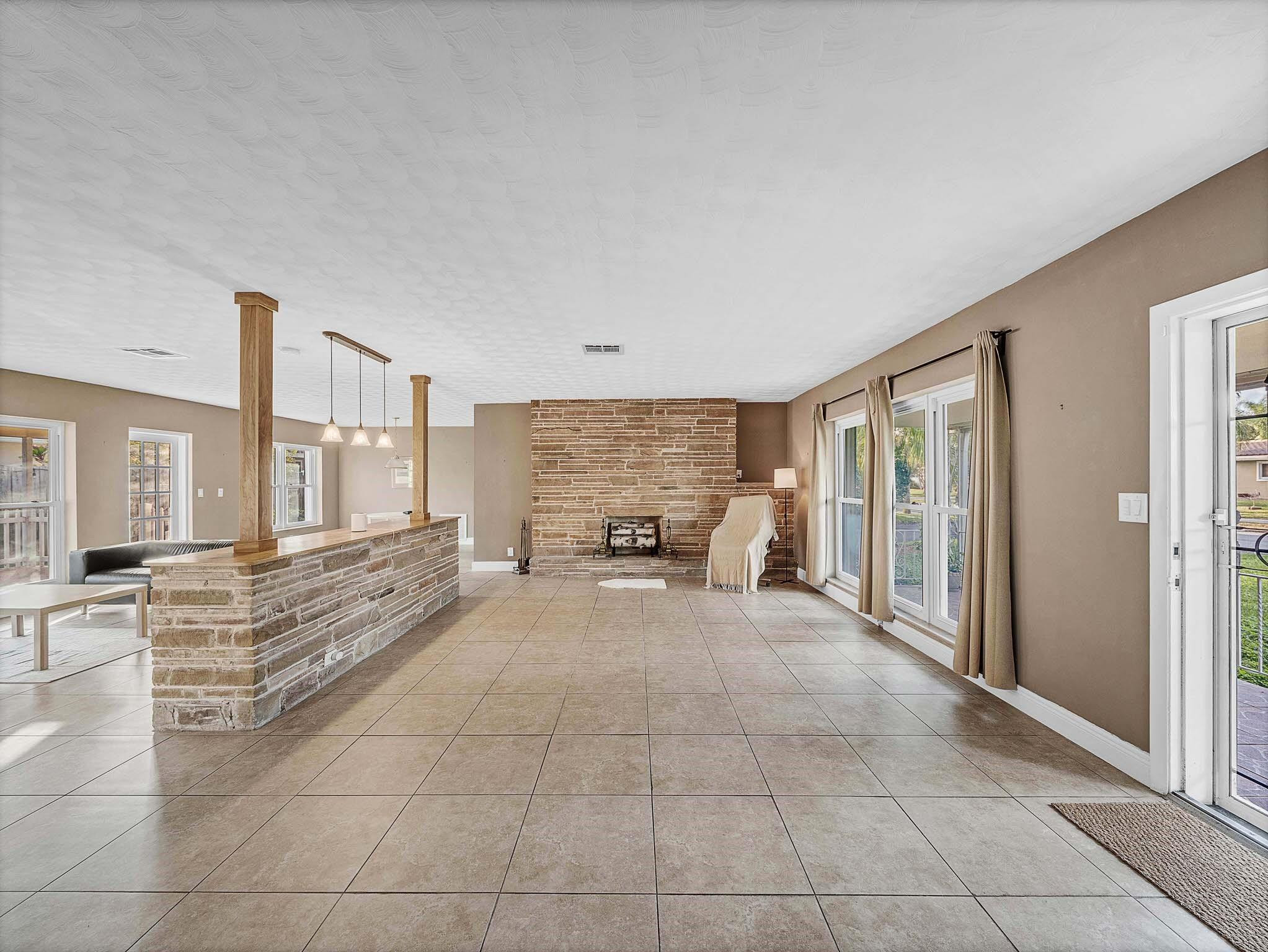 2750 SE 3rd Pompano Beach, FL 33062