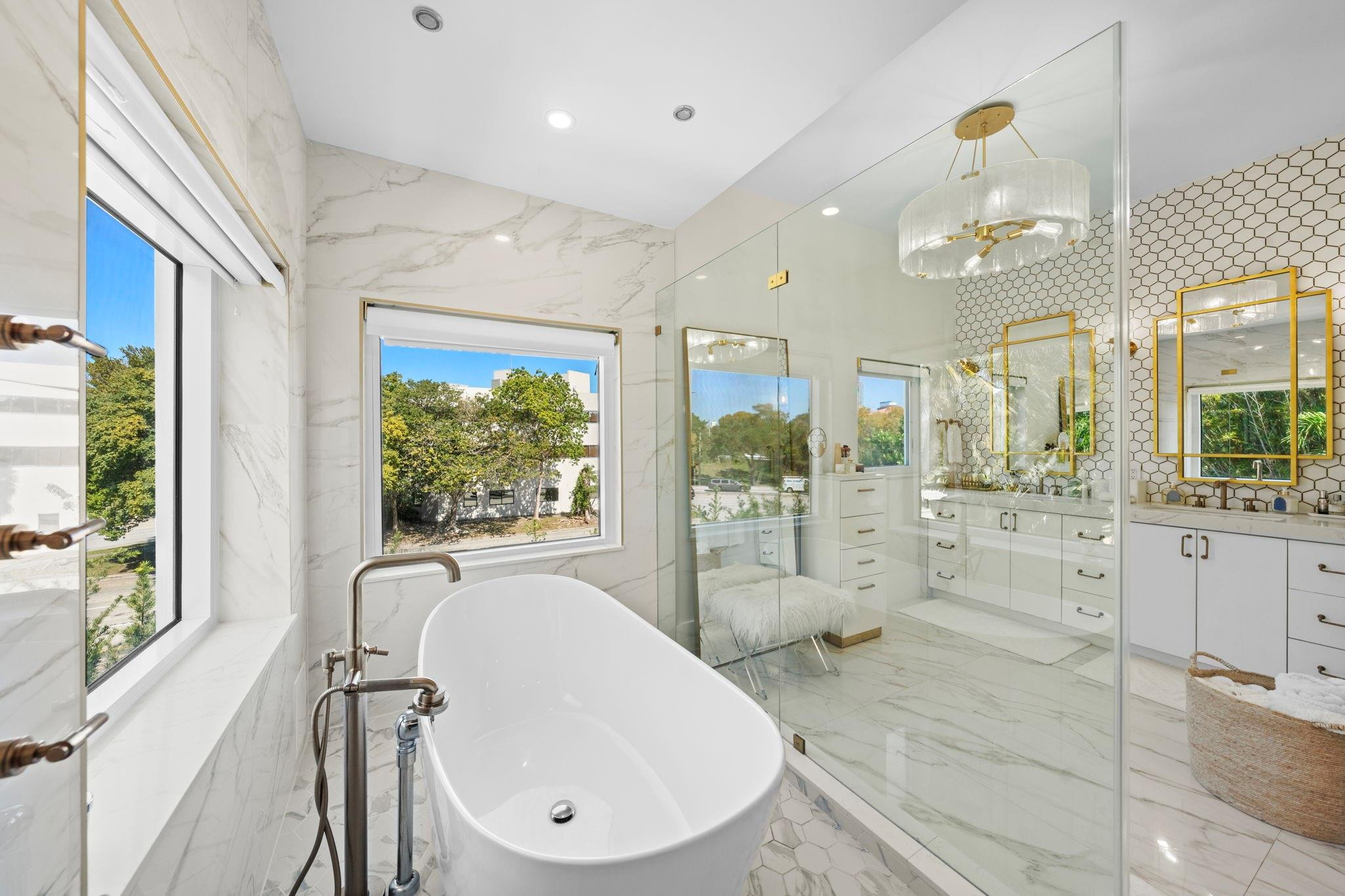 2765 Brickell Miami, FL 33129