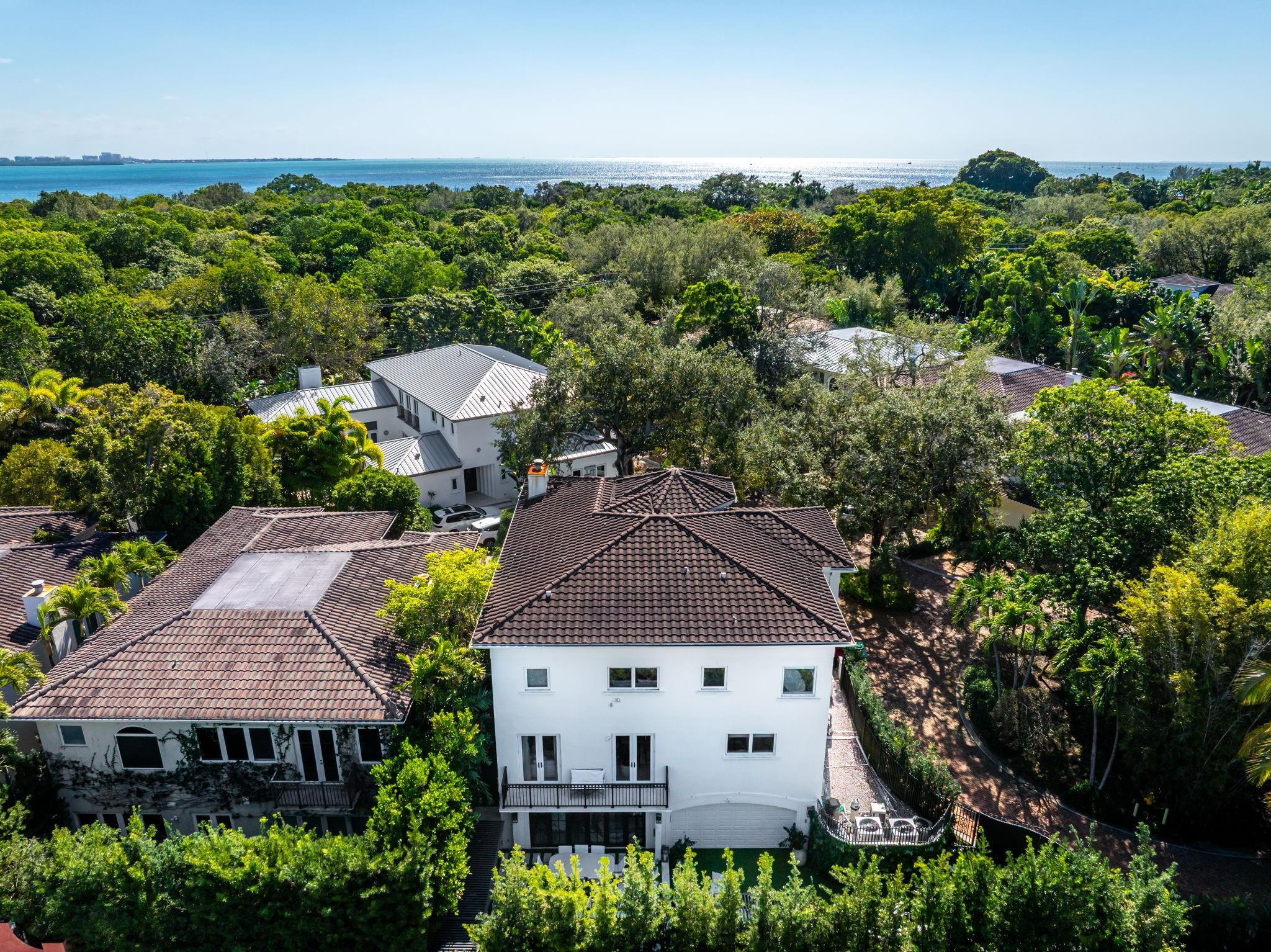 2765 Brickell Miami, FL 33129