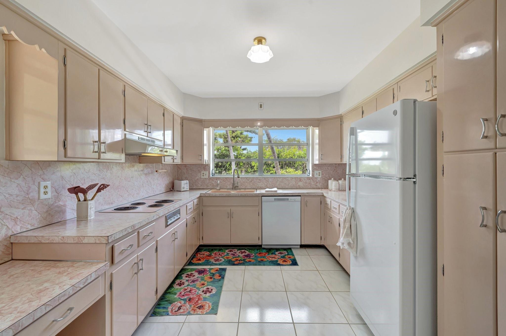 259 Corsair Fort Lauderdale, FL 33308