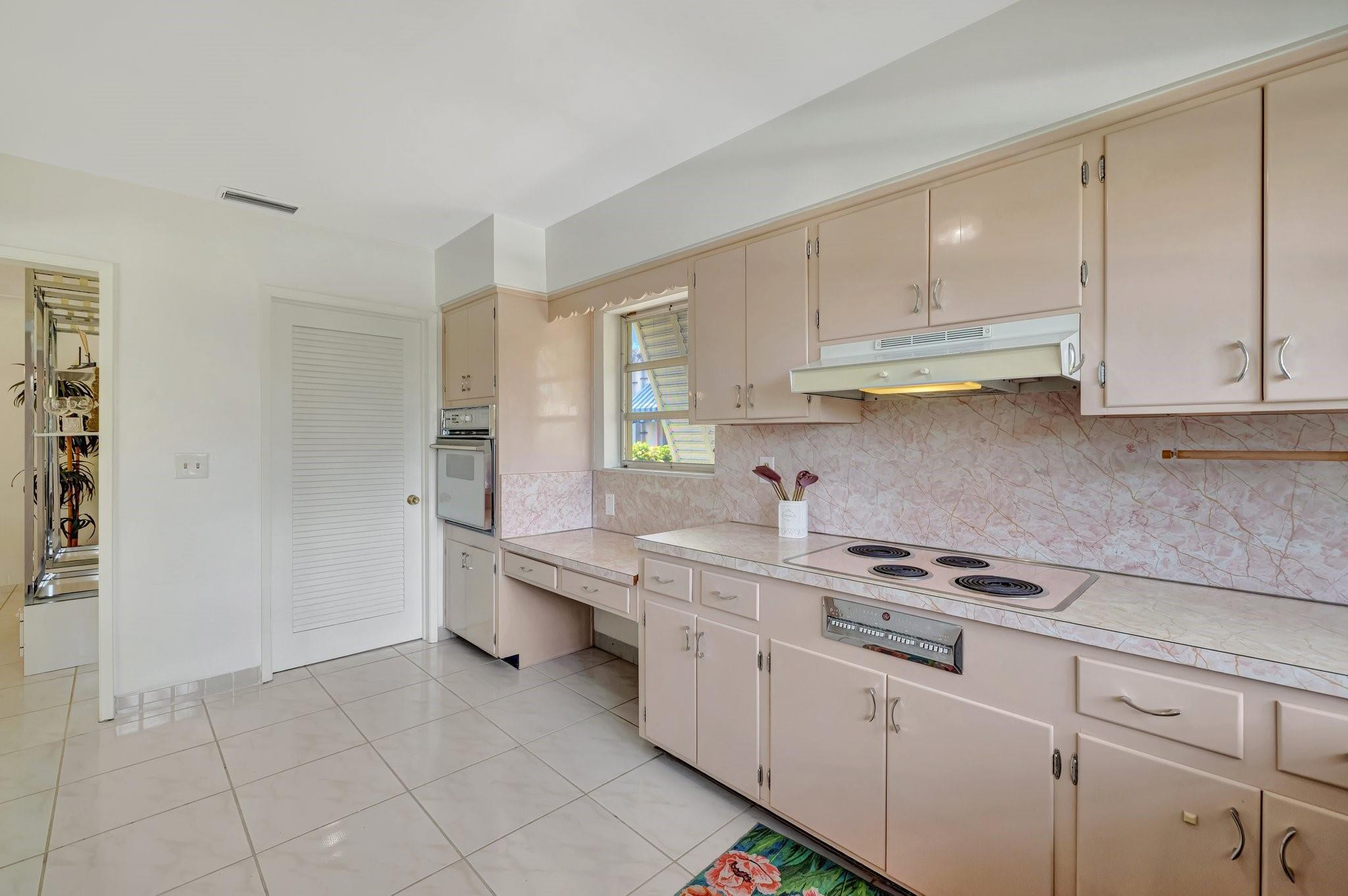 259 Corsair Fort Lauderdale, FL 33308