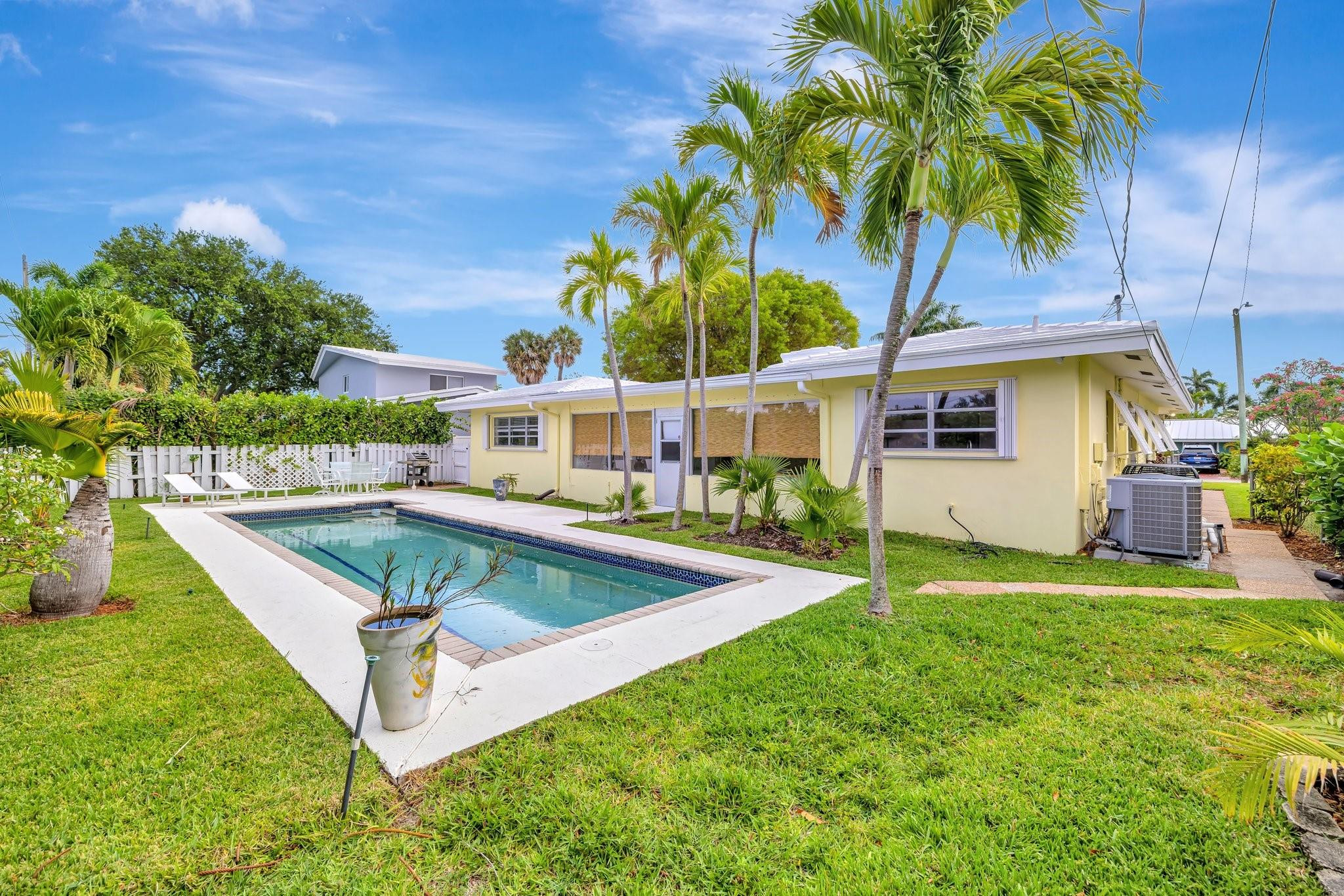 259 Corsair Fort Lauderdale, FL 33308