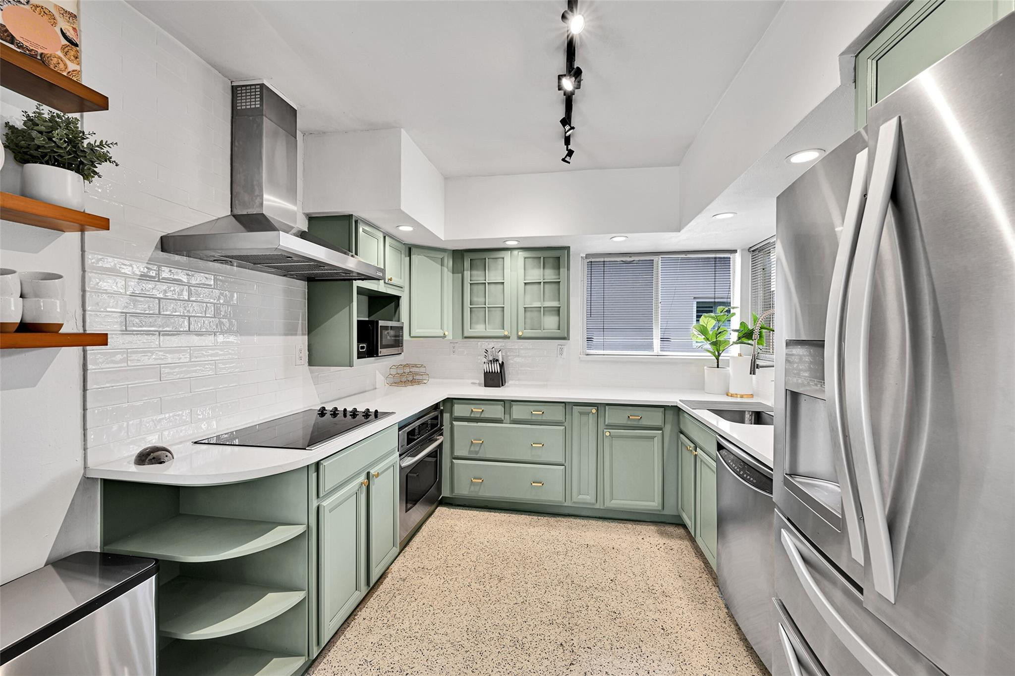 818 NE 18th Fort Lauderdale, FL 33305