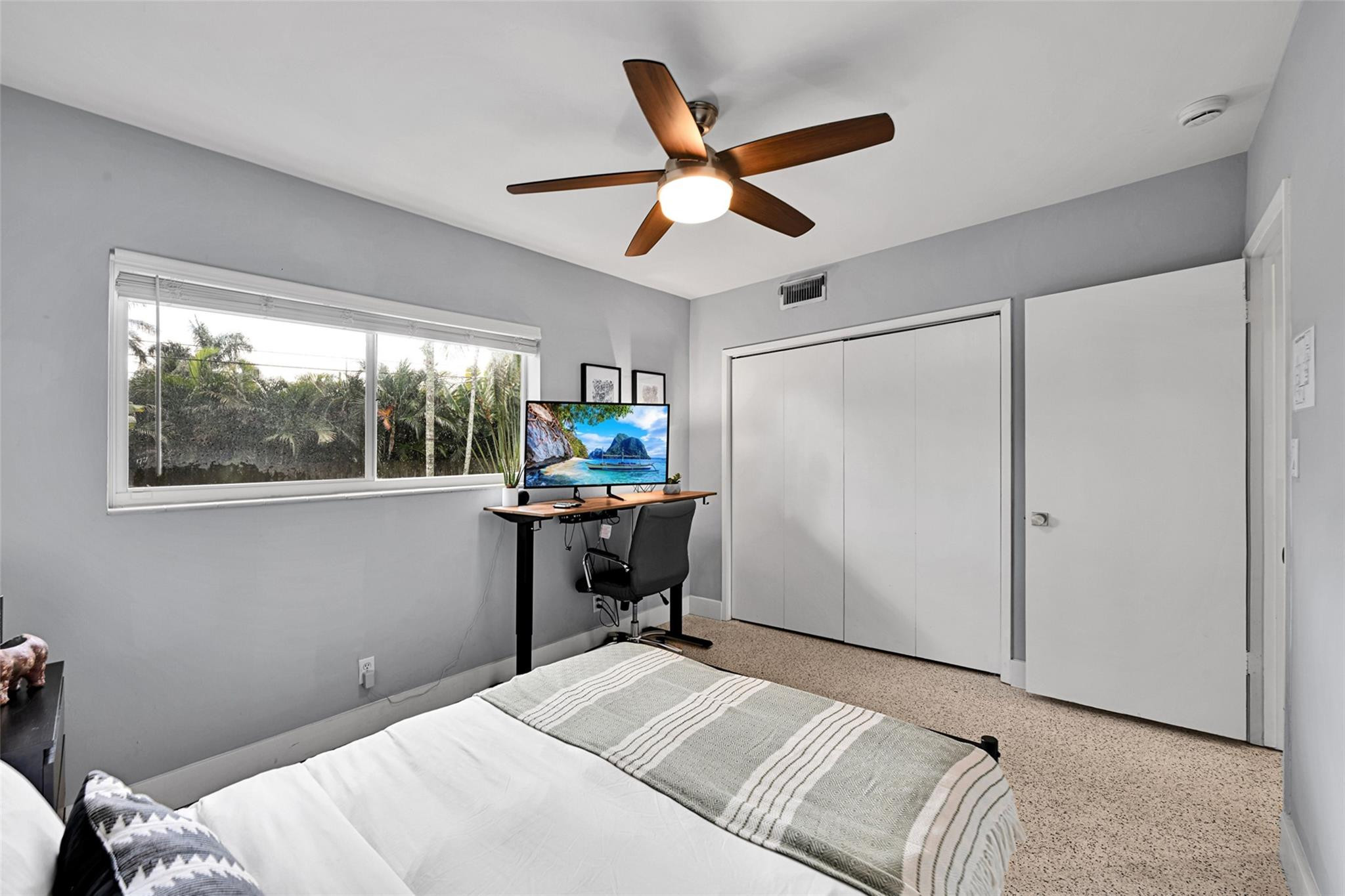 818 NE 18th Fort Lauderdale, FL 33305