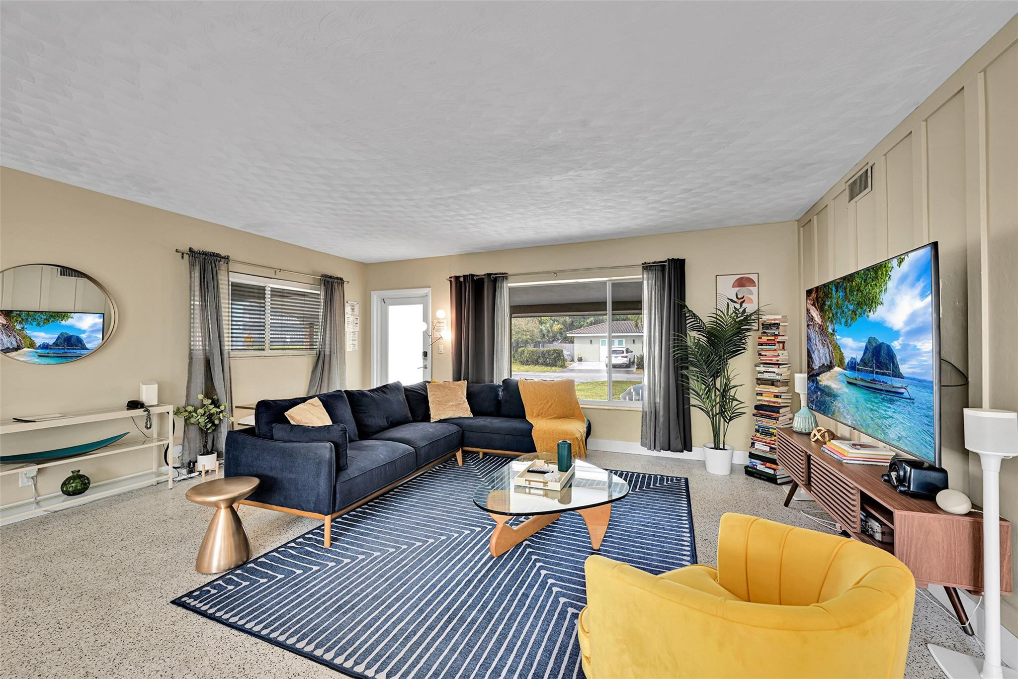 818 NE 18th Fort Lauderdale, FL 33305