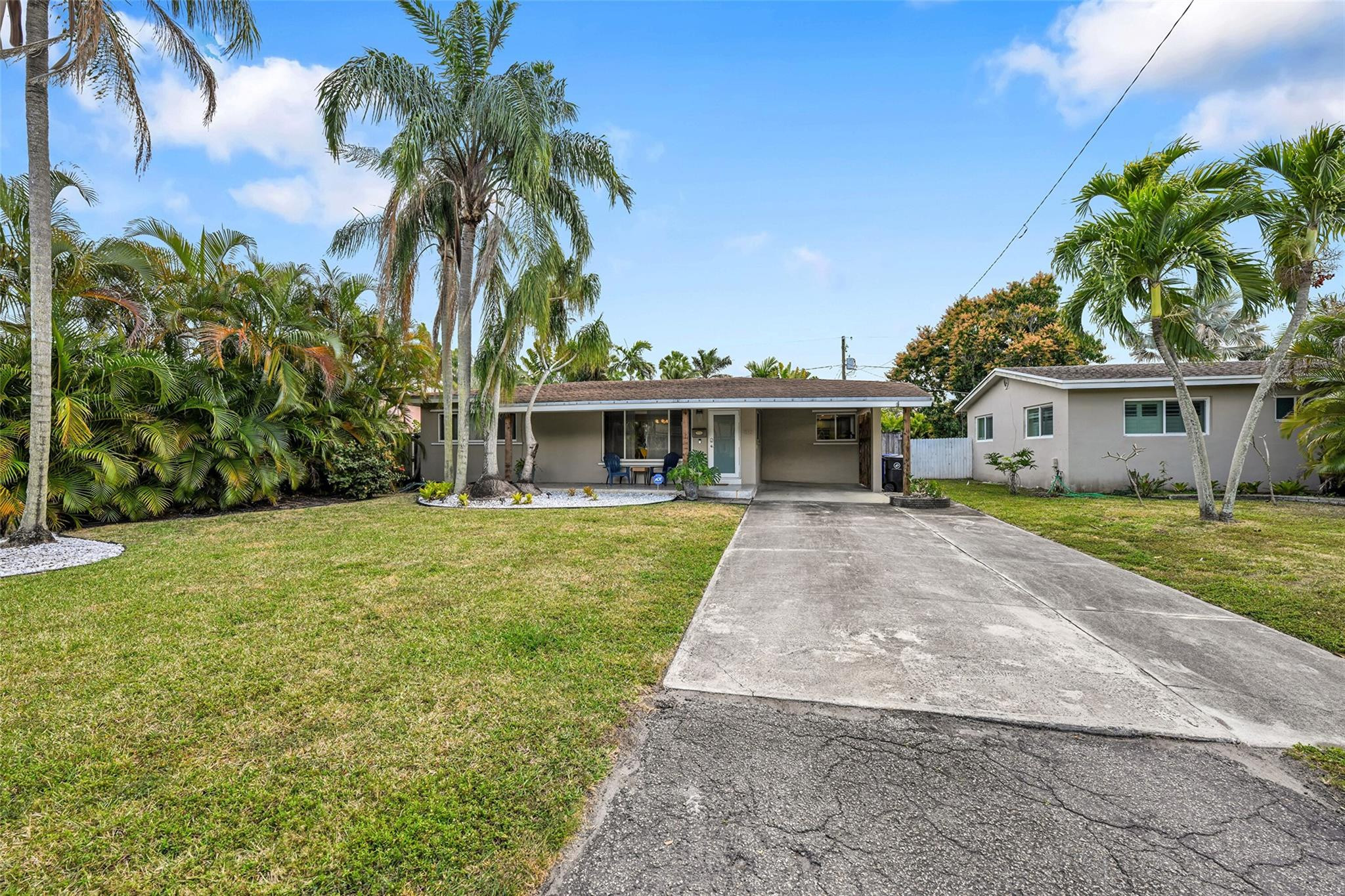 818 NE 18th Fort Lauderdale, FL 33305